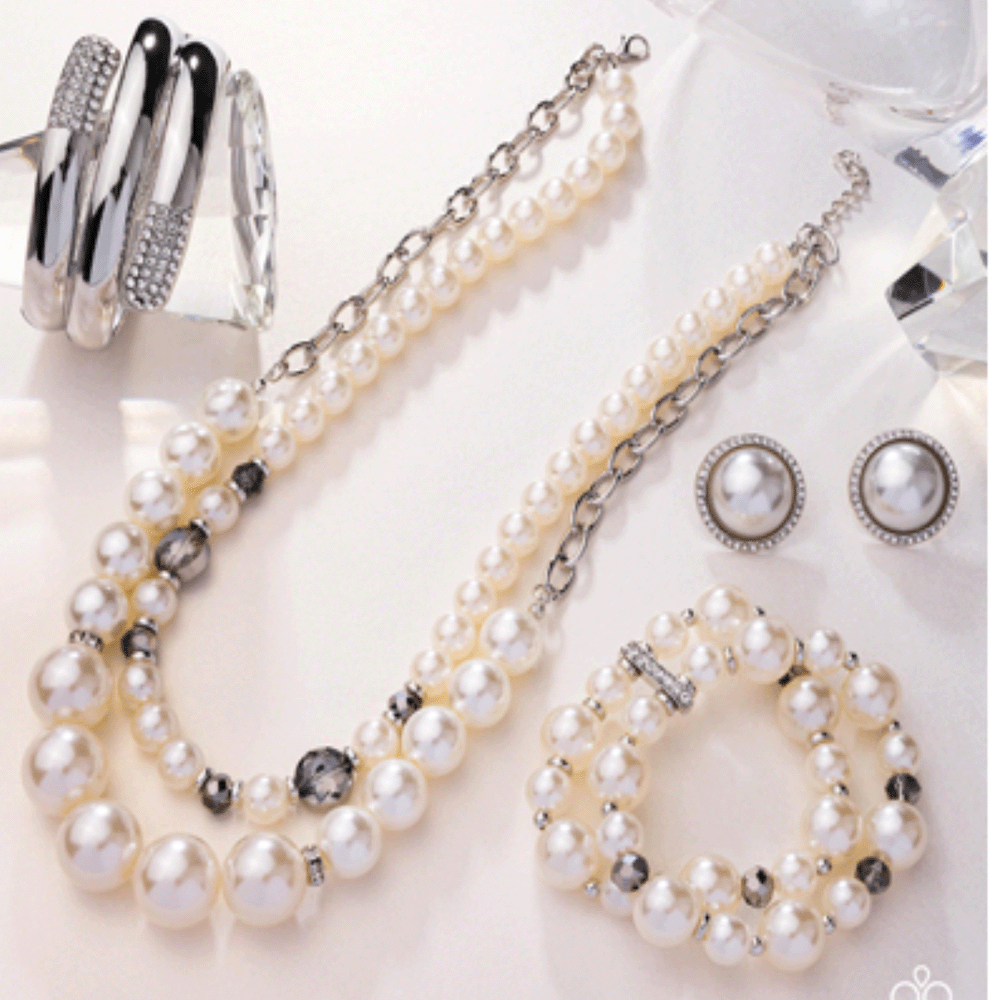 Elegant Pearl Jewelry Set