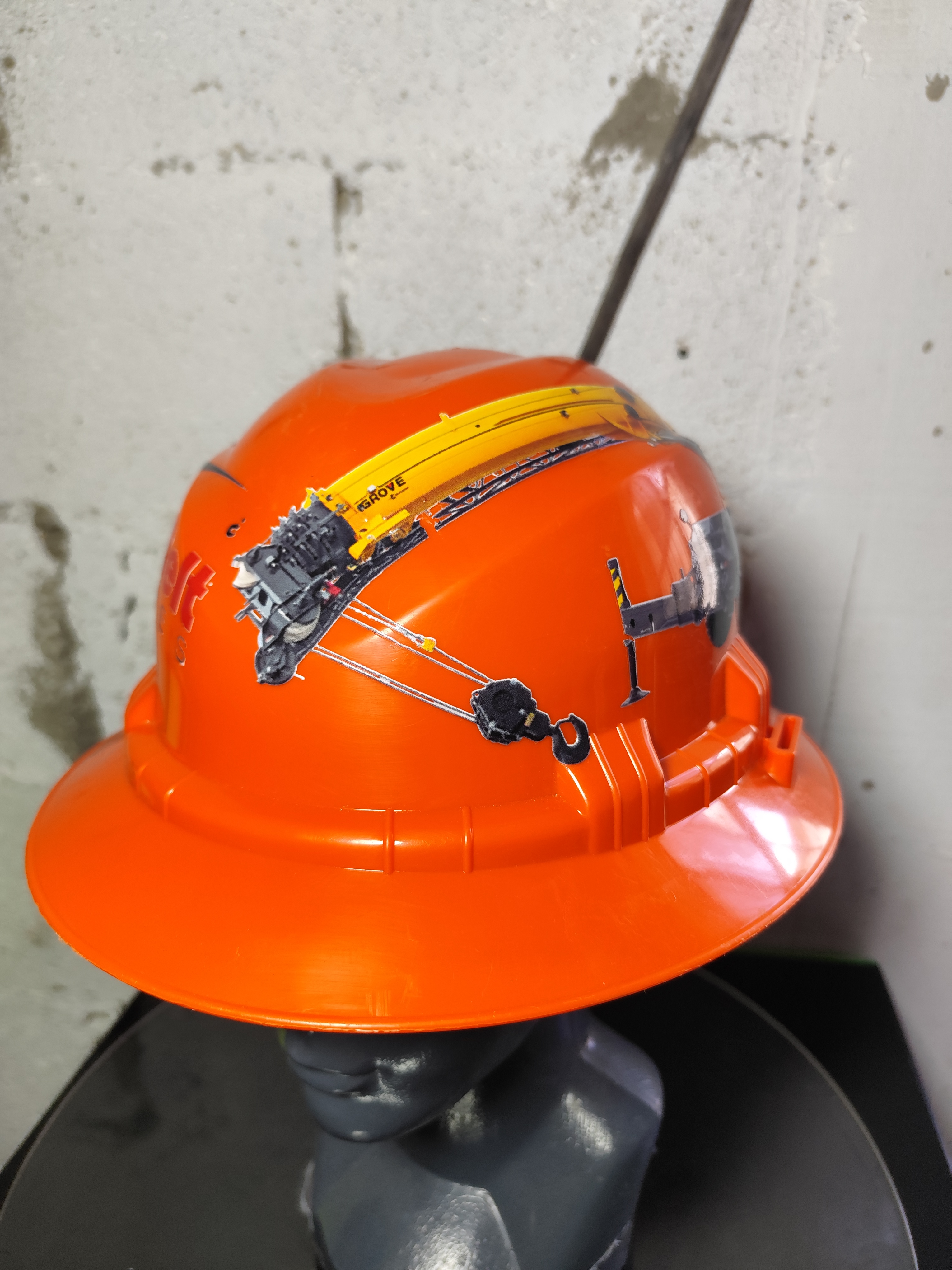 Casco de seguridad naranja