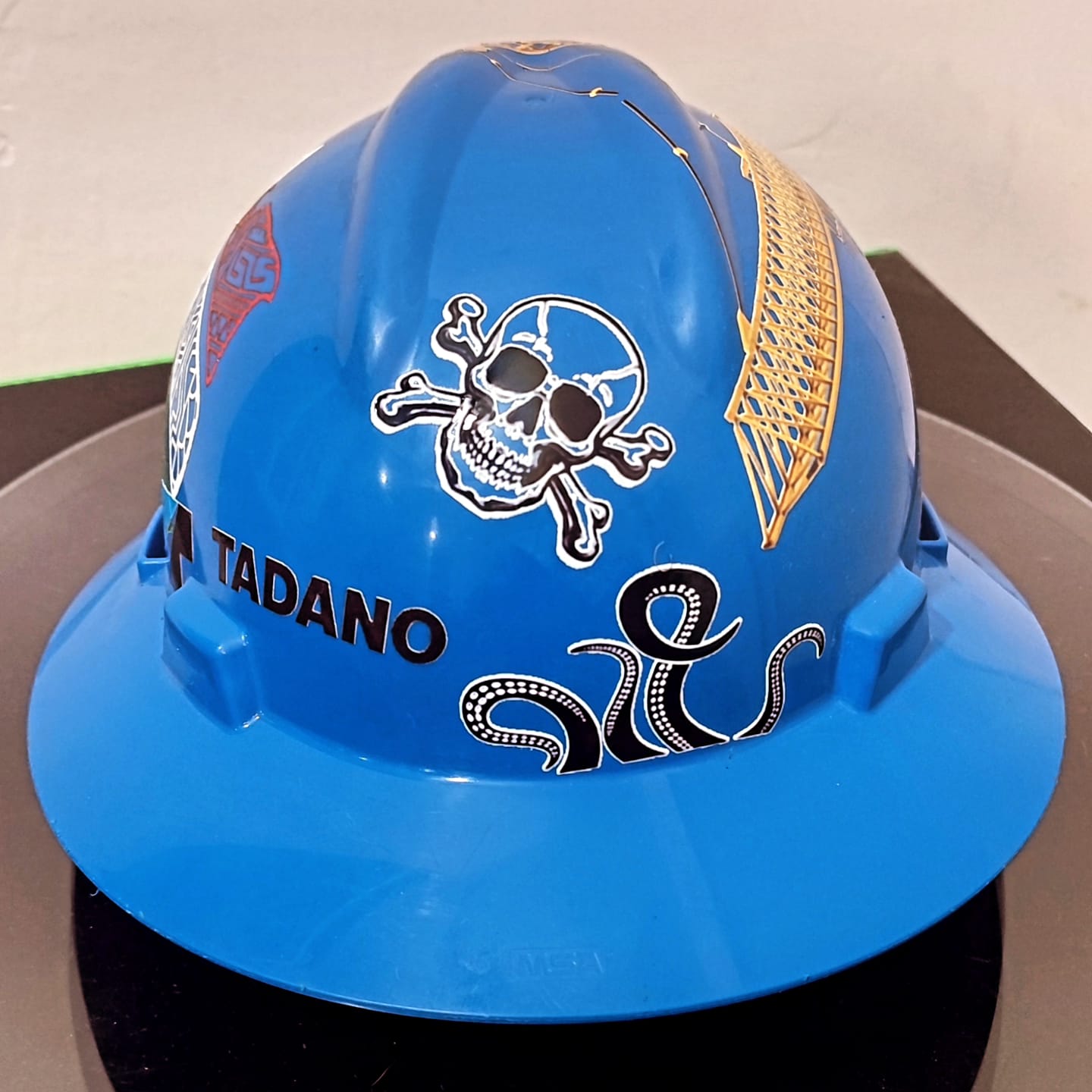 CASCO MSA PERSONALIZADO PLUMA GRUA AZUL