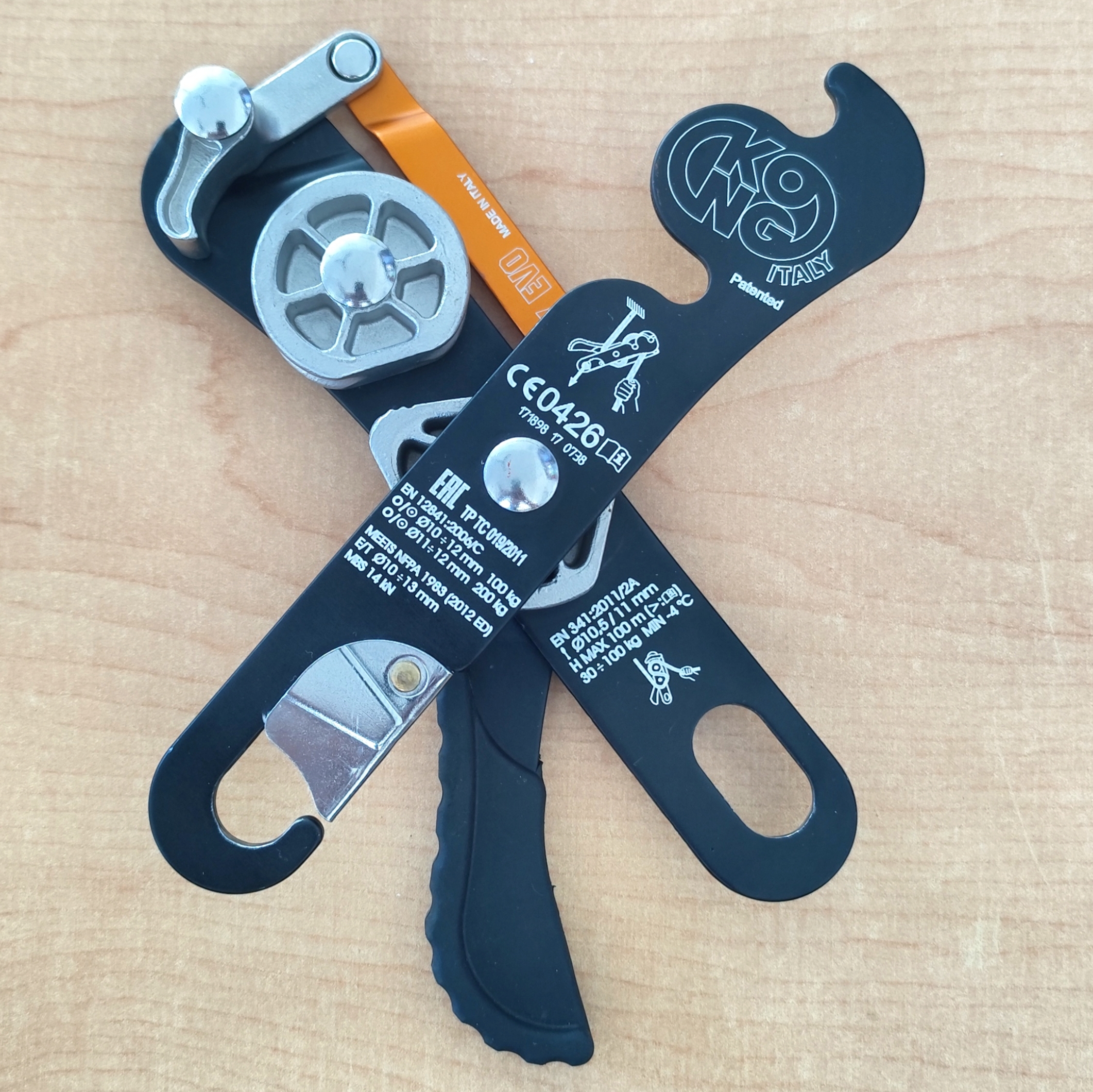 🔻 DESCENSOR KONG INDY EVO – Dispositivo de descenso con freno asistido