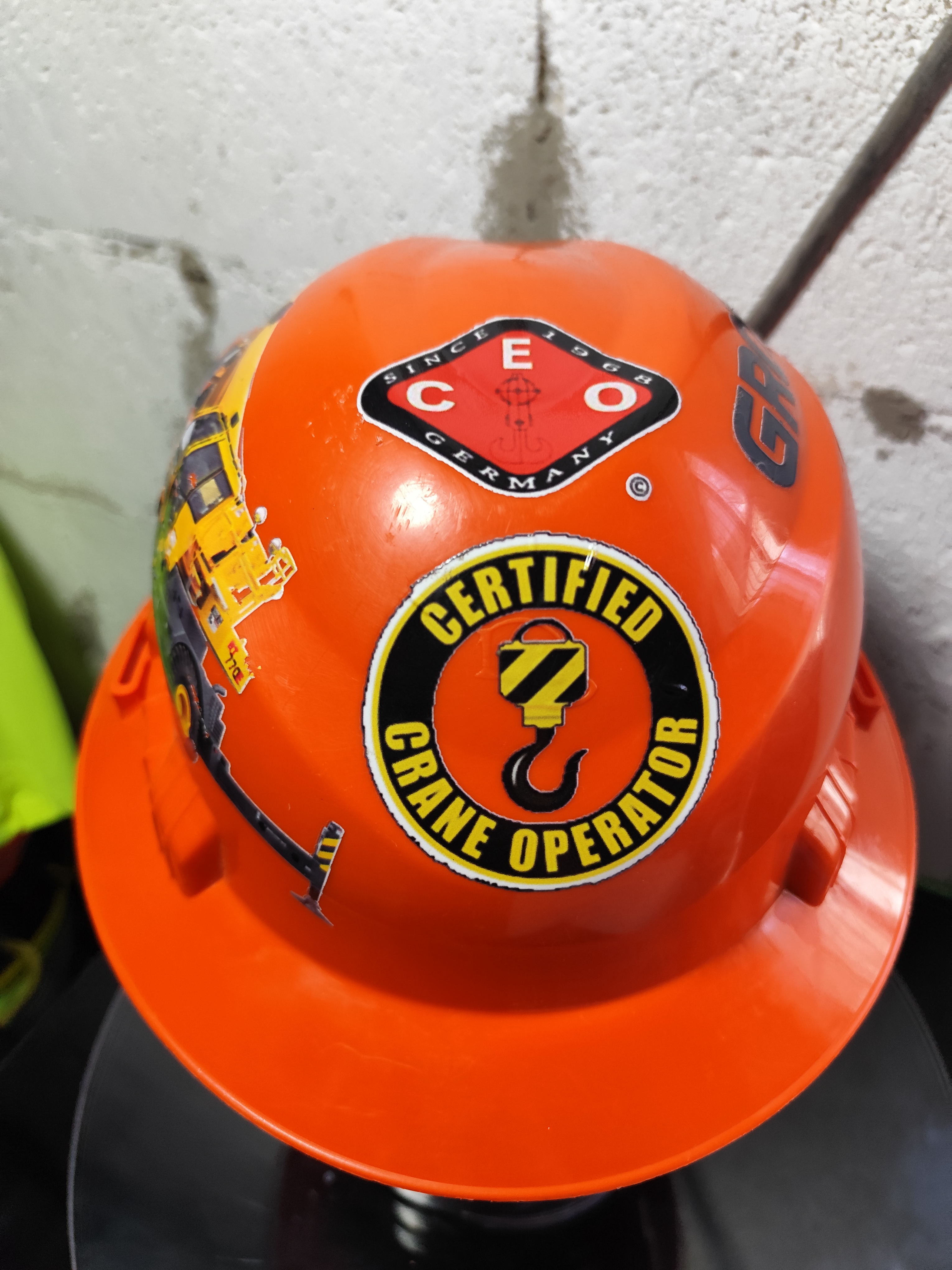 Casco de seguridad naranja