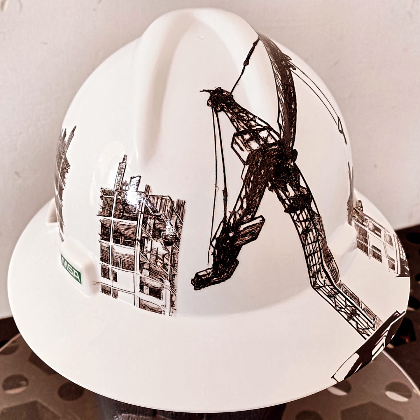 🏗️ Casco MSA Ala Ancha Blanco Personalizado Estilo Grúa One Piece ☠️🚧