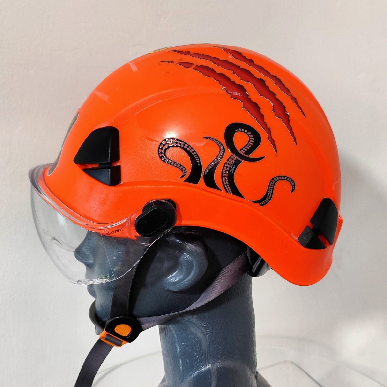 🪢 Casco PORTWEST para Trabajo en Alturas Personalizado con Visor Transparente 🏔️