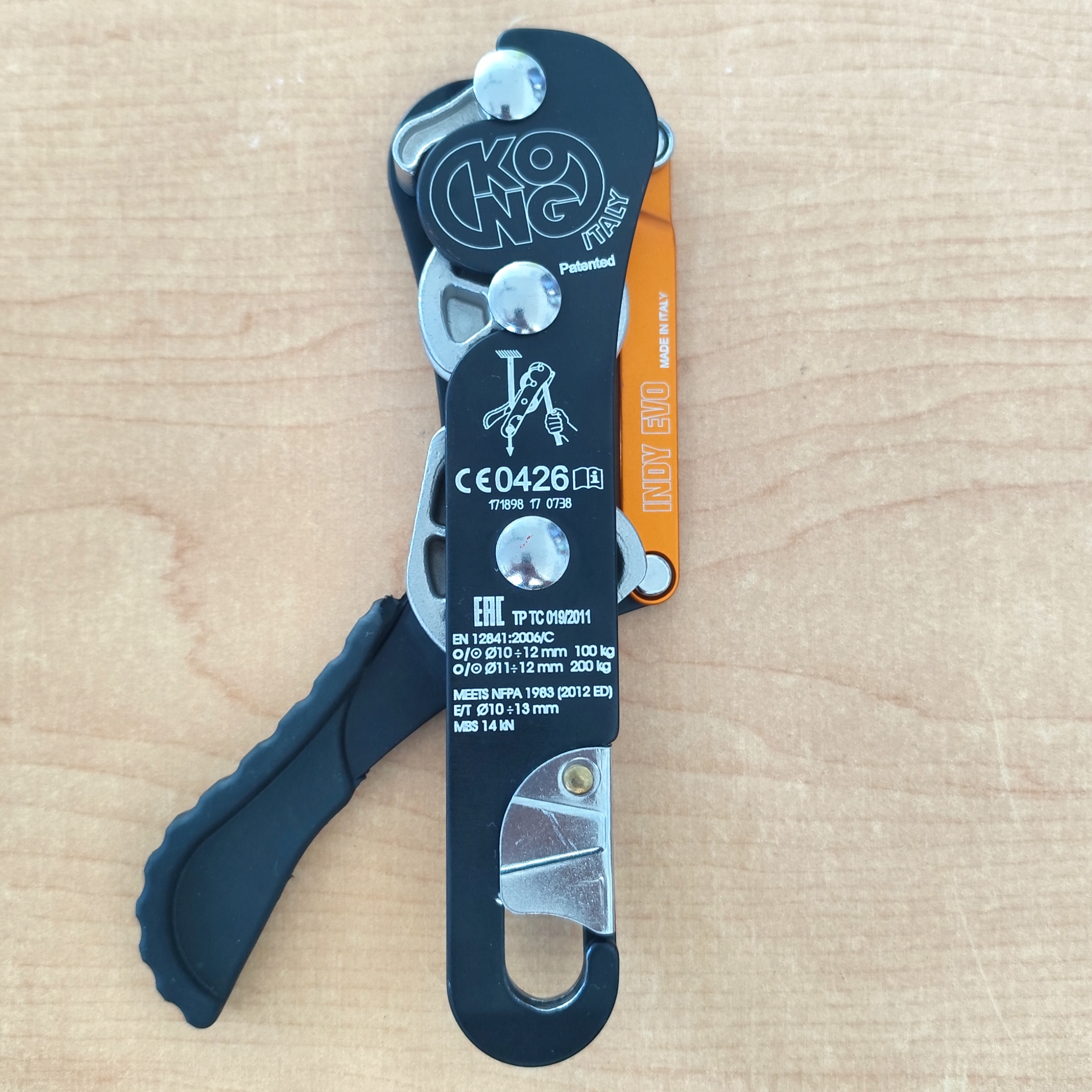 🔻 DESCENSOR KONG INDY EVO – Dispositivo de descenso con freno asistido