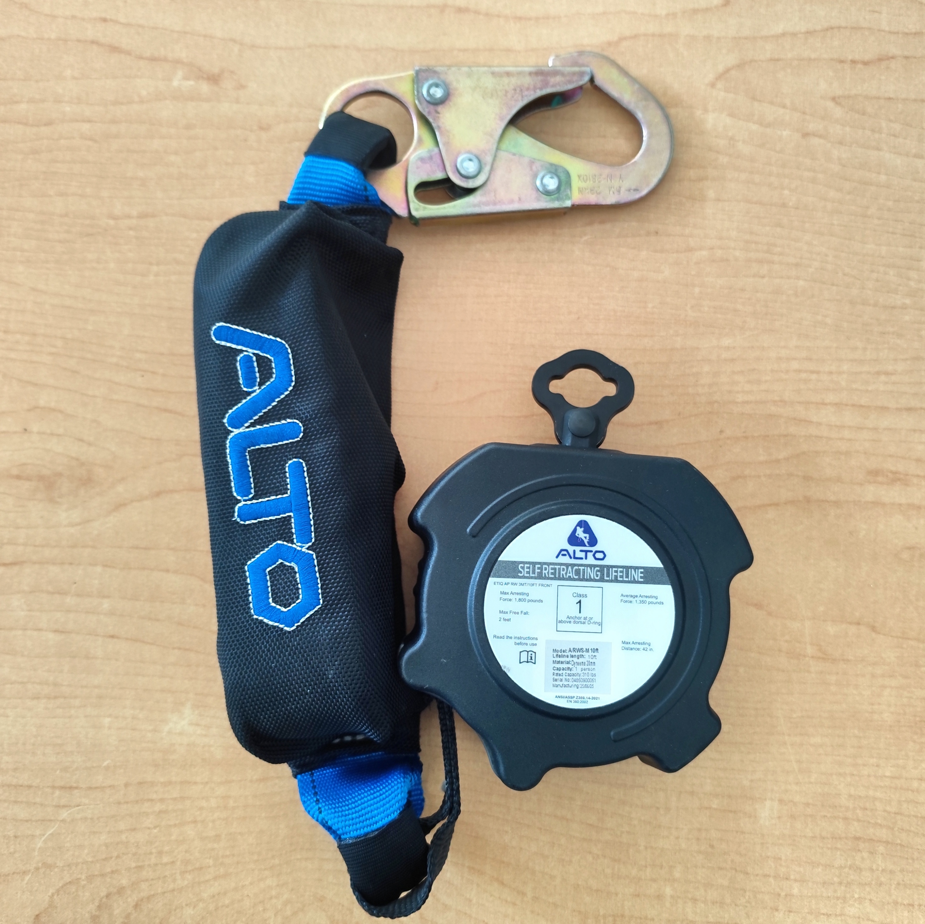 Retráctil ALTO 10 ft (3 m)