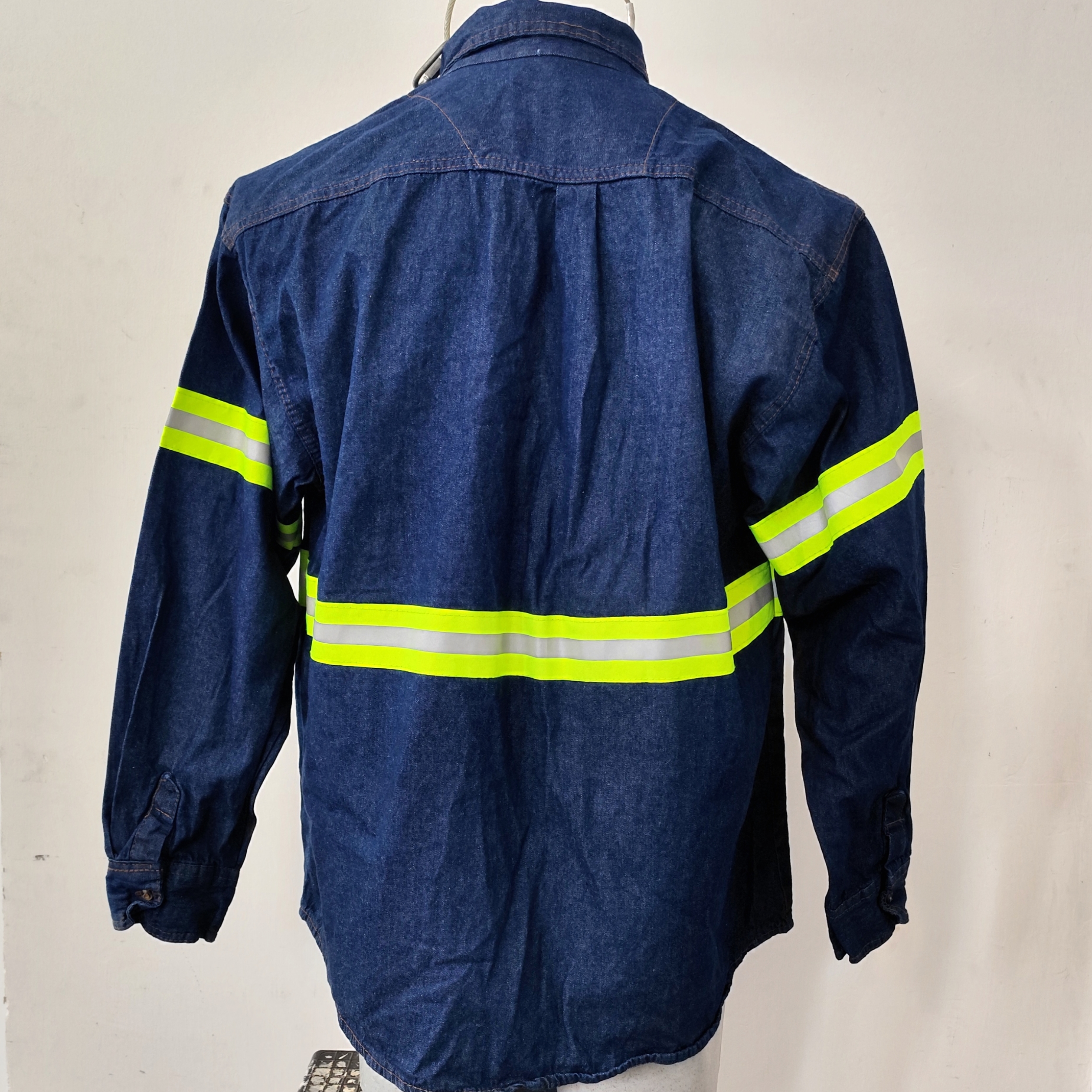 Camisa de Mezclilla Industrial 8 oz con Reflejantes