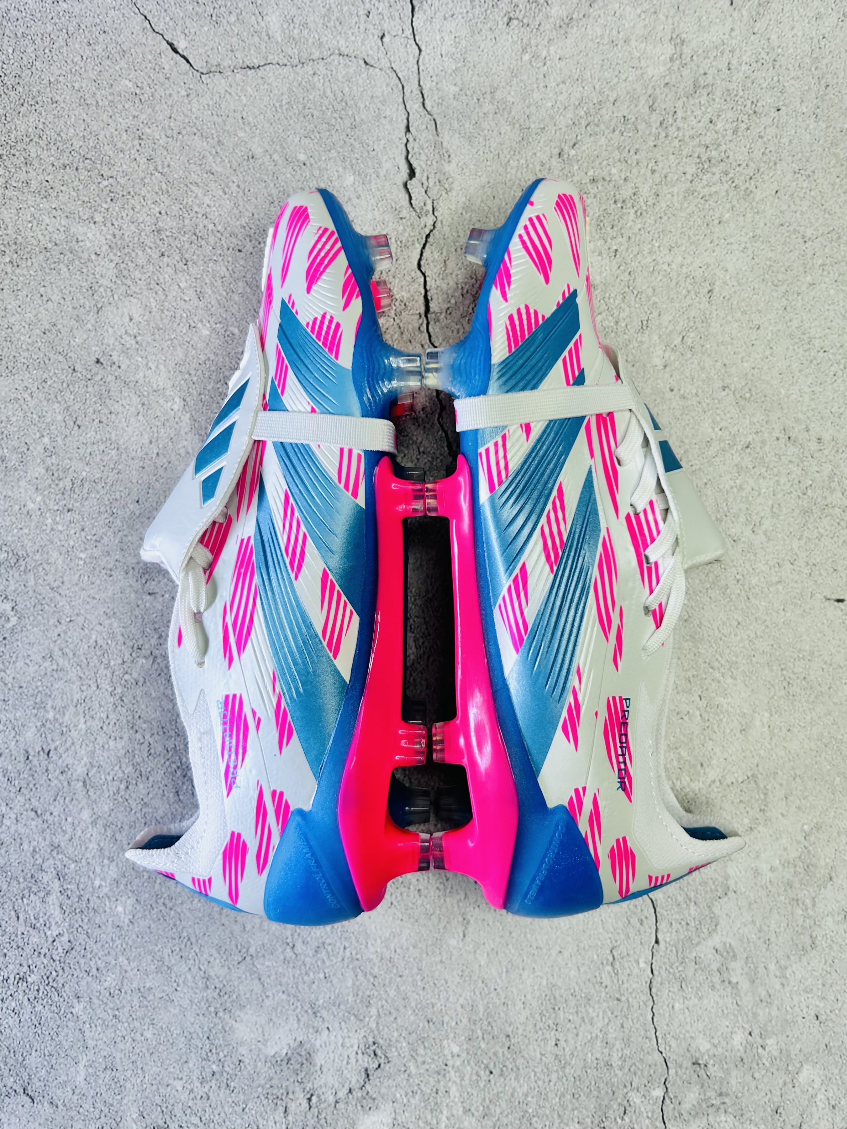 Predator 30 Bluepink Colourway