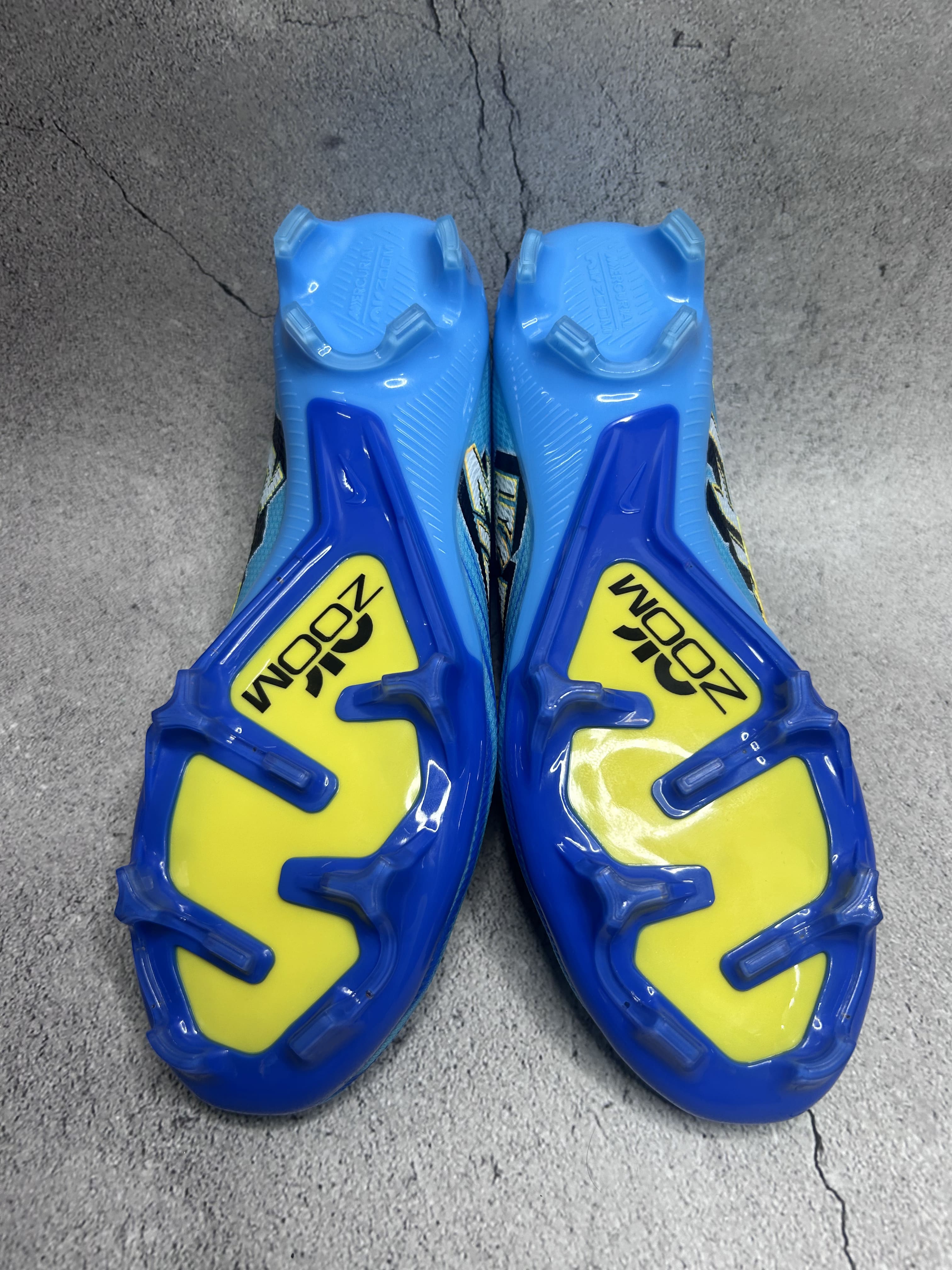 Superfly 9 KM Swoosh Pack
