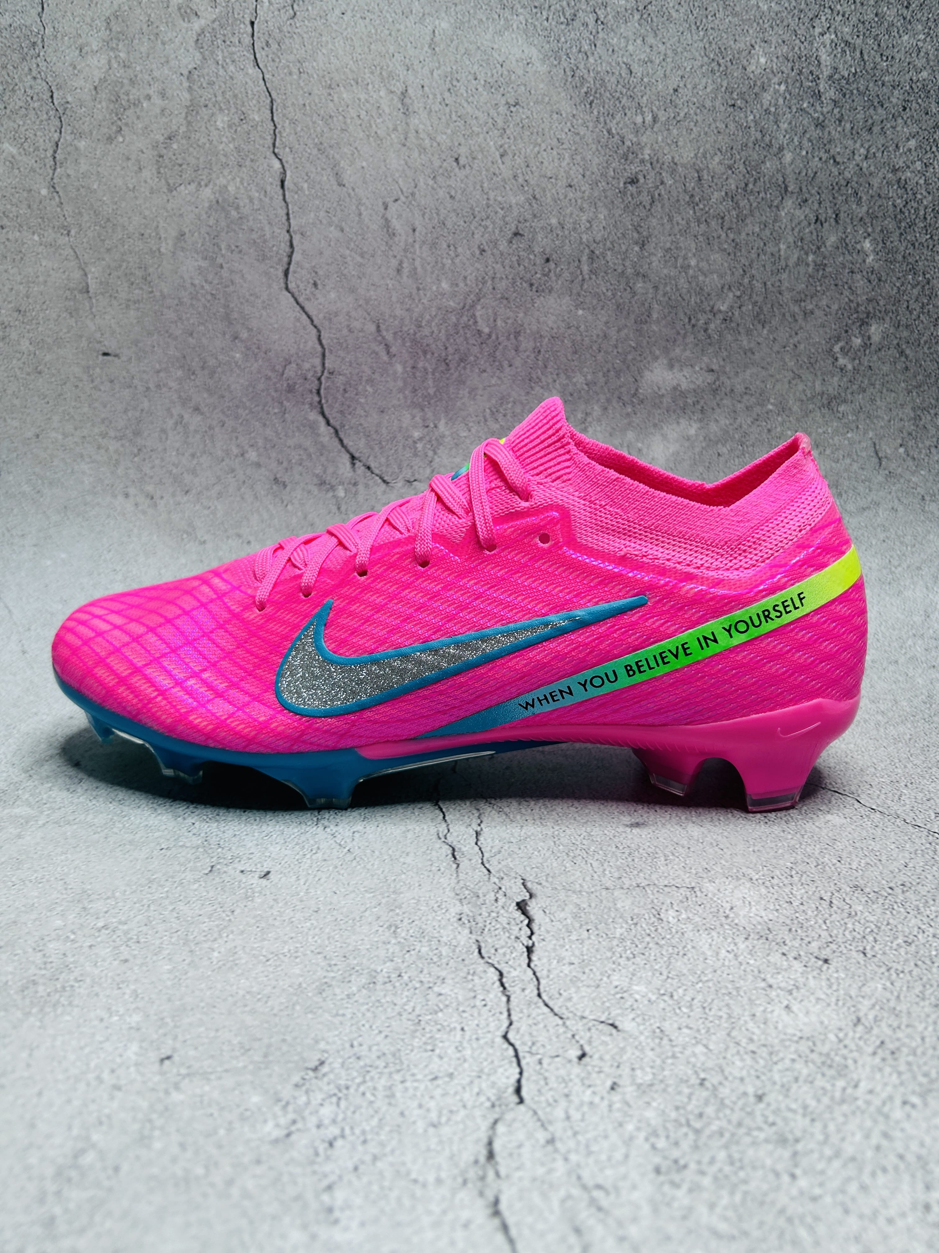 Mercurial vapor 15 Rashford Pink colourway