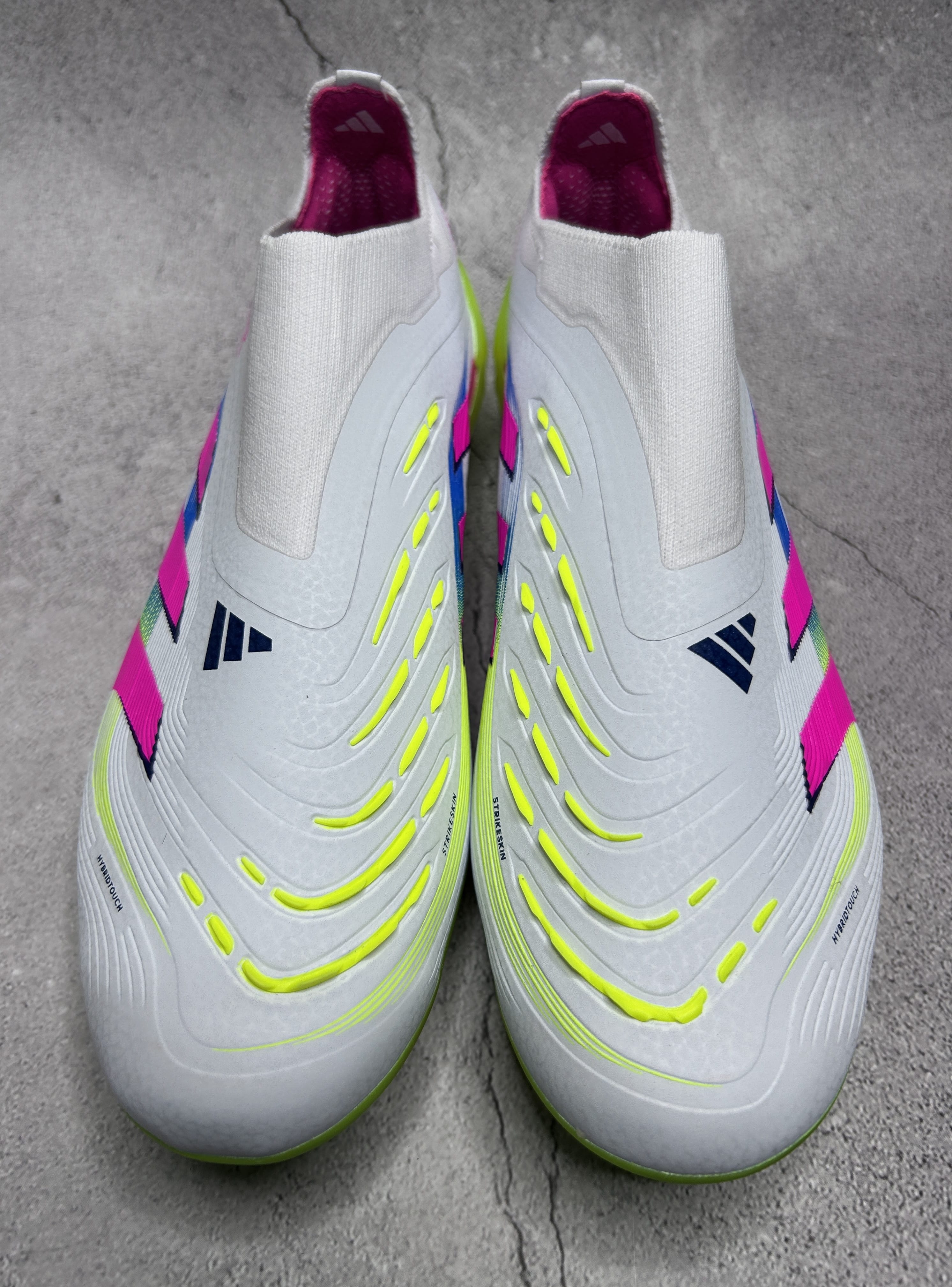 Predator 30 Elite Celestial Victory Laceless