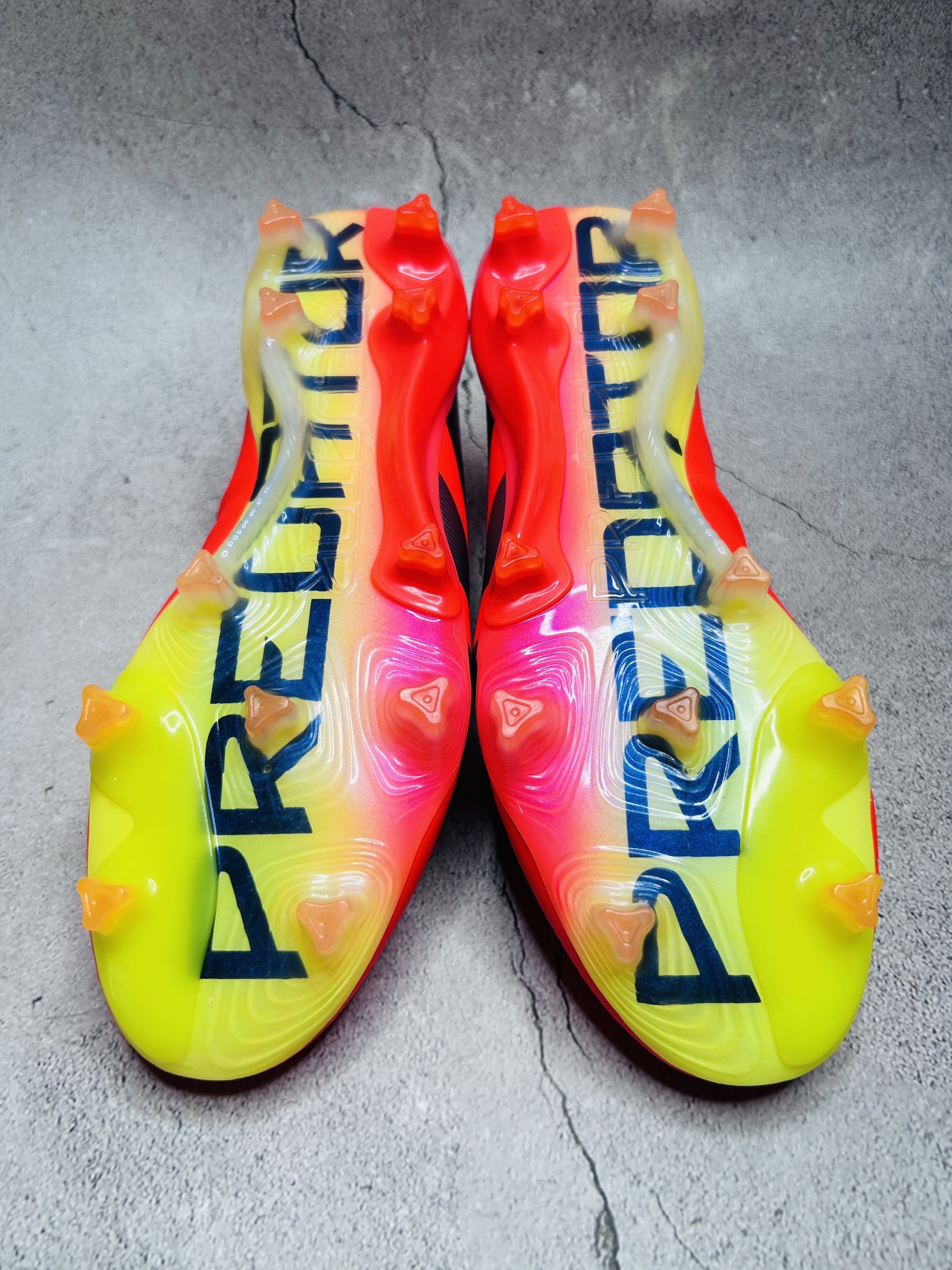 Predator 30 Solar Laceless