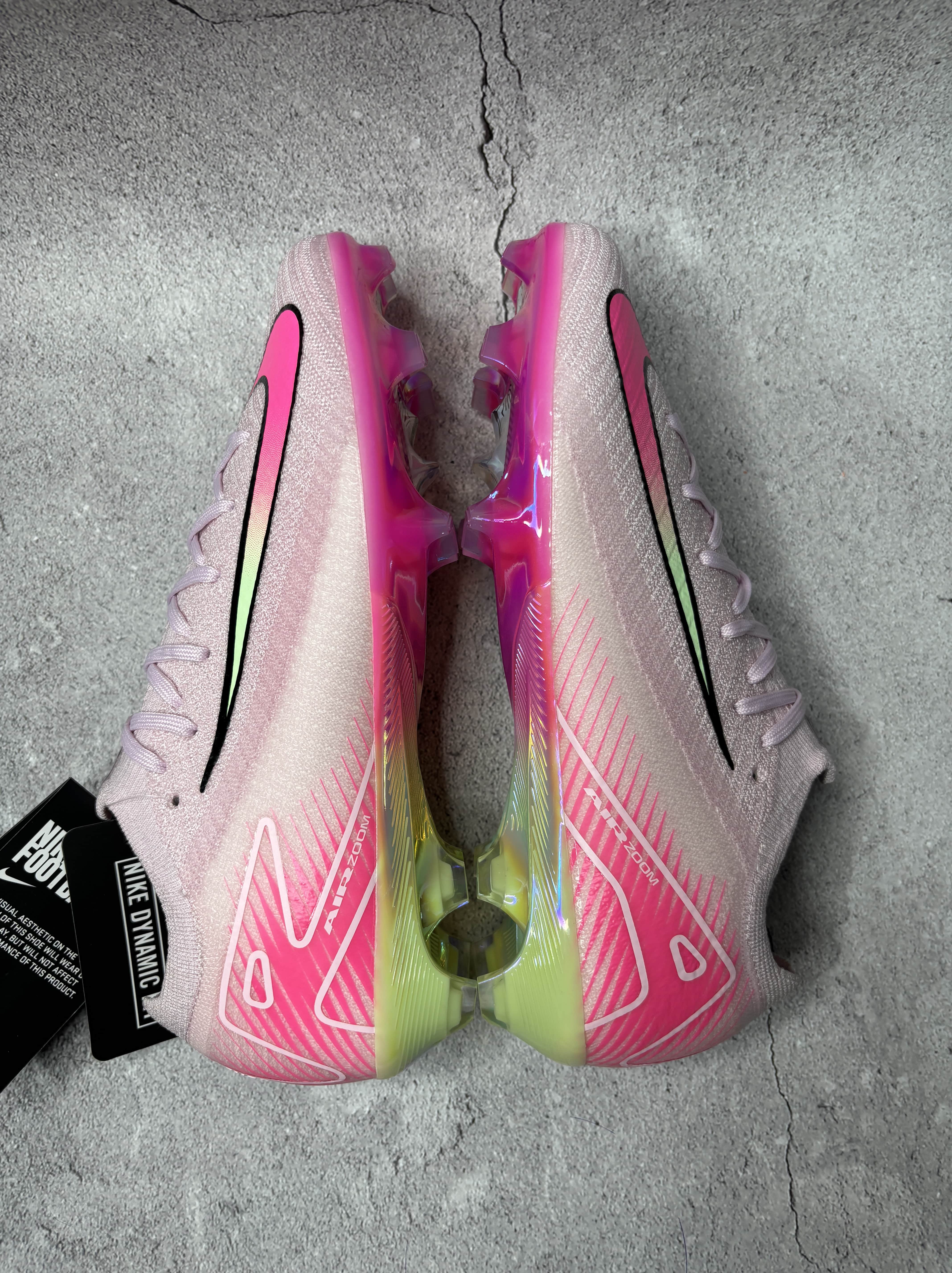 Mercurial Vapor 16 Hyper Pink Custom Colourway