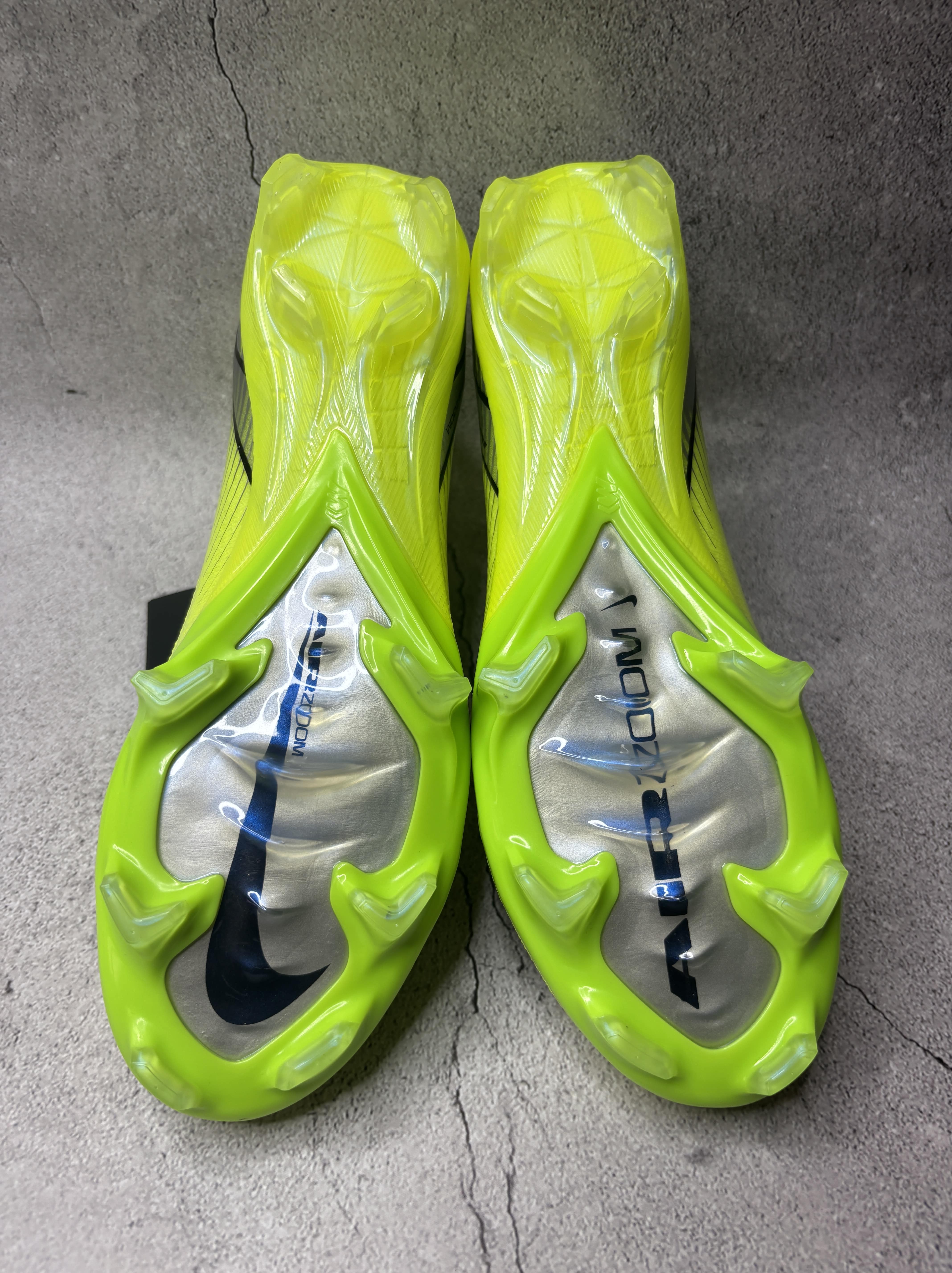 Mercurial Superfly 10 Mad Voltage Pack