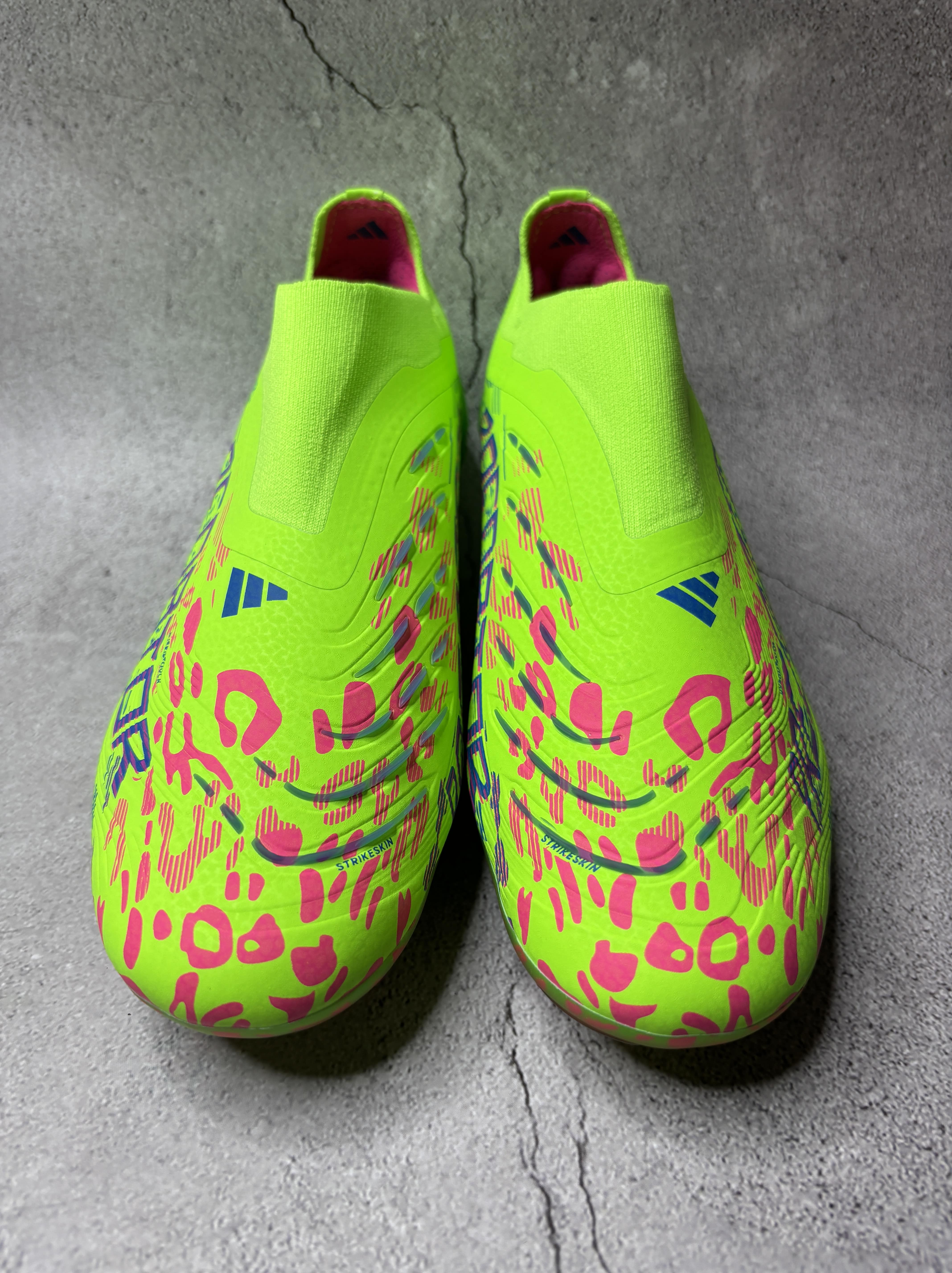 Predator 30 Mystic victory pack laceless