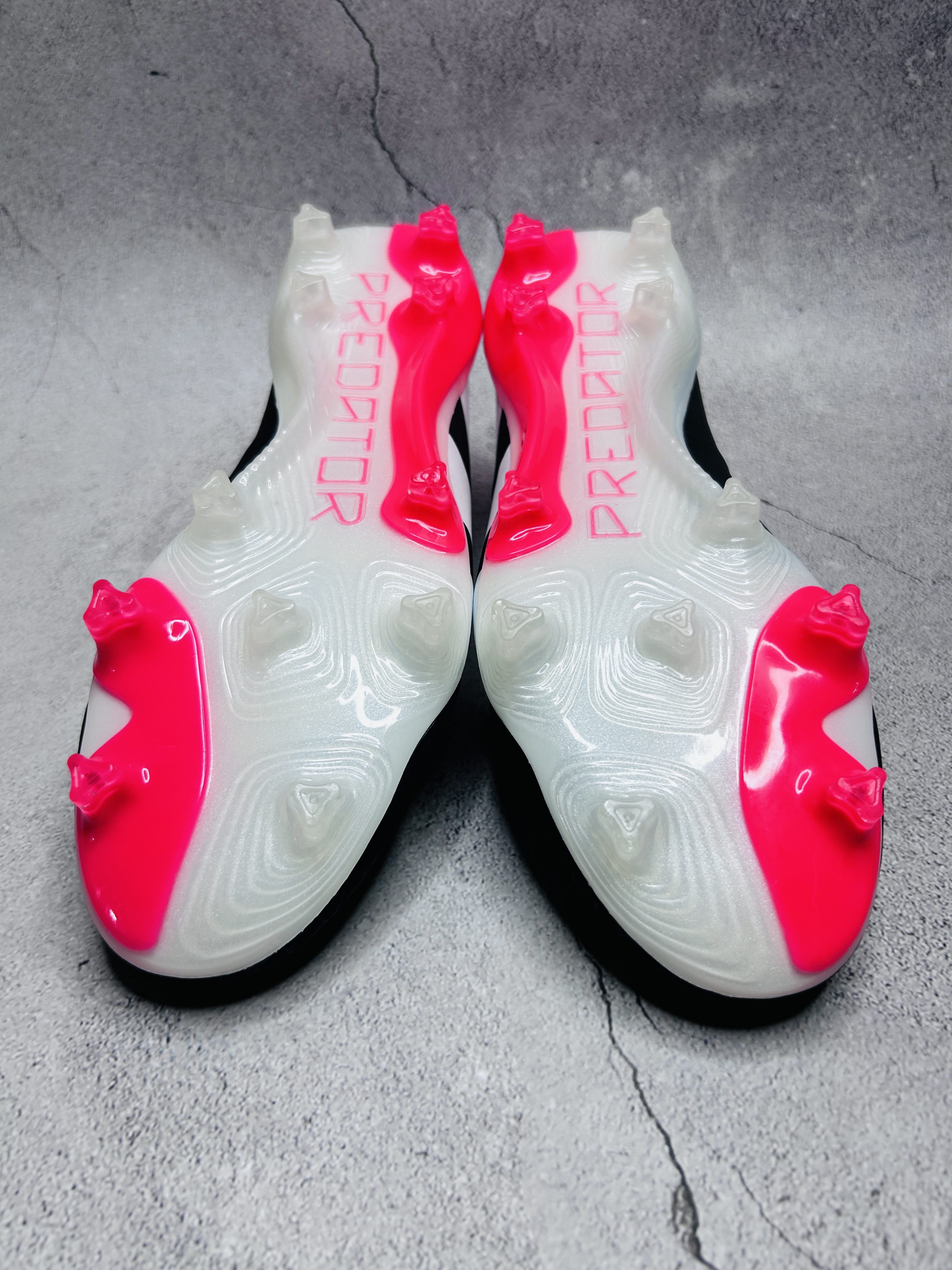 Predator 30 Blackpink Colourway Laceless