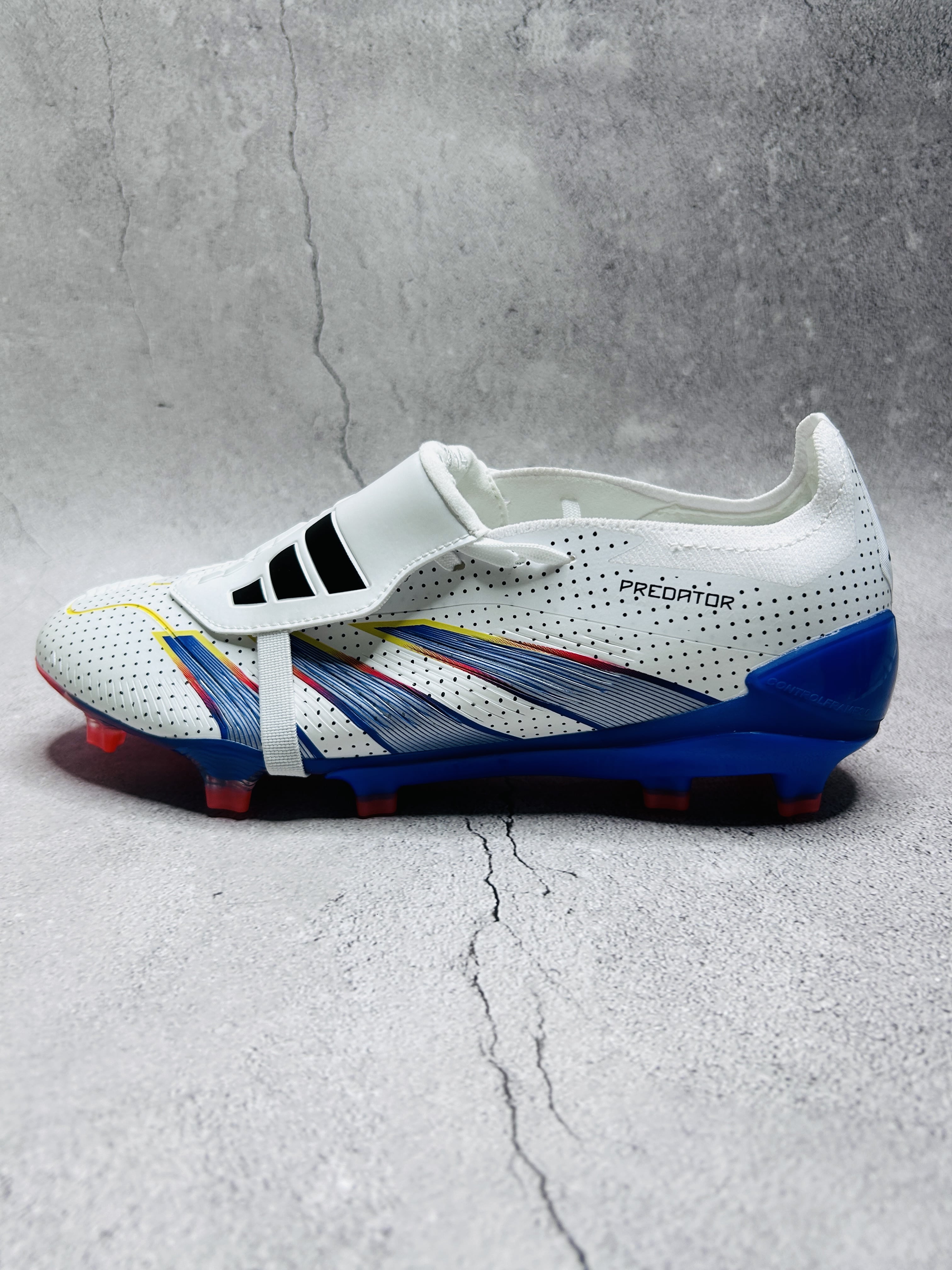 Predator 30 Fussballlebe
