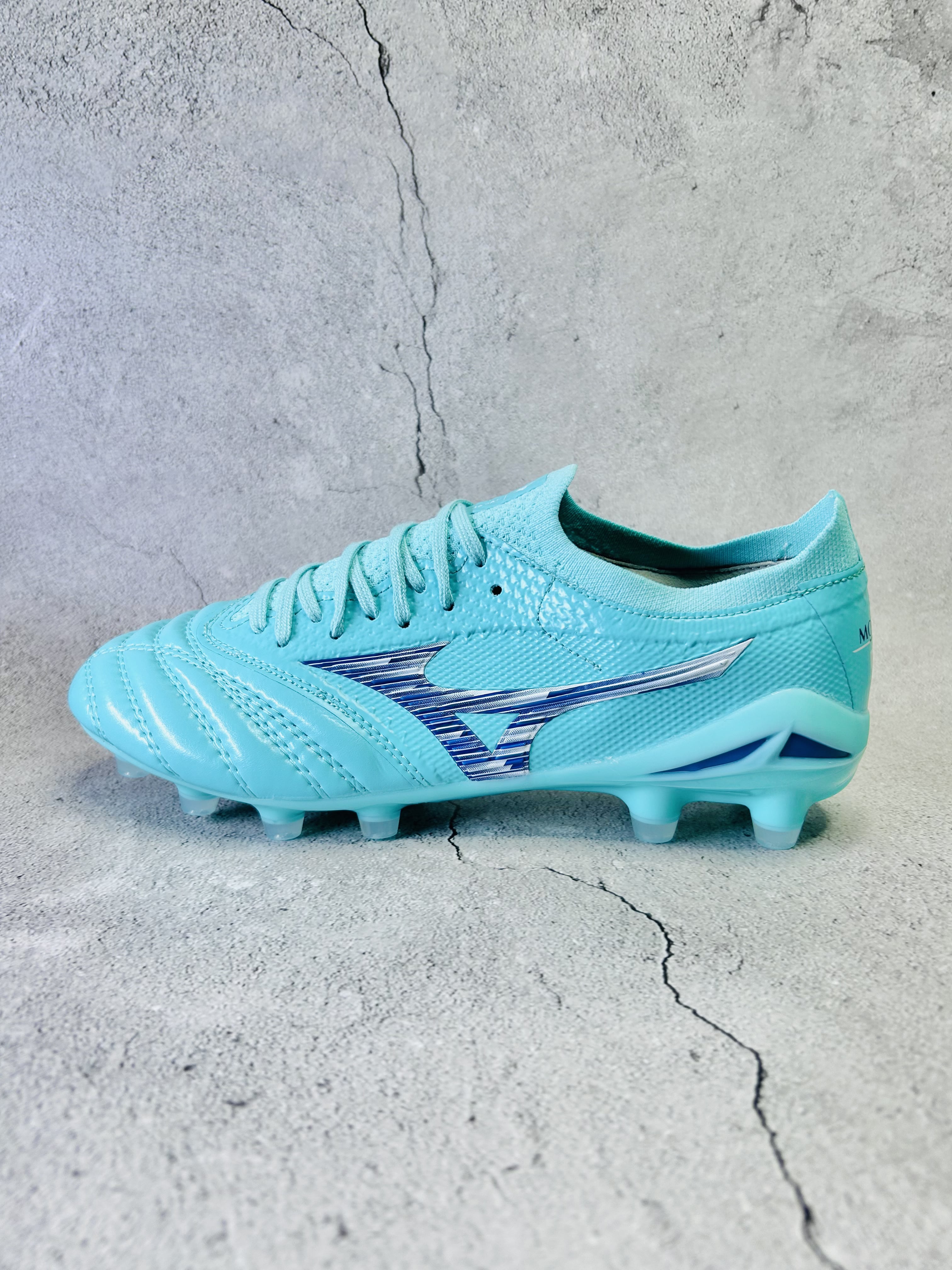 Mizuno Sky Blue colourway