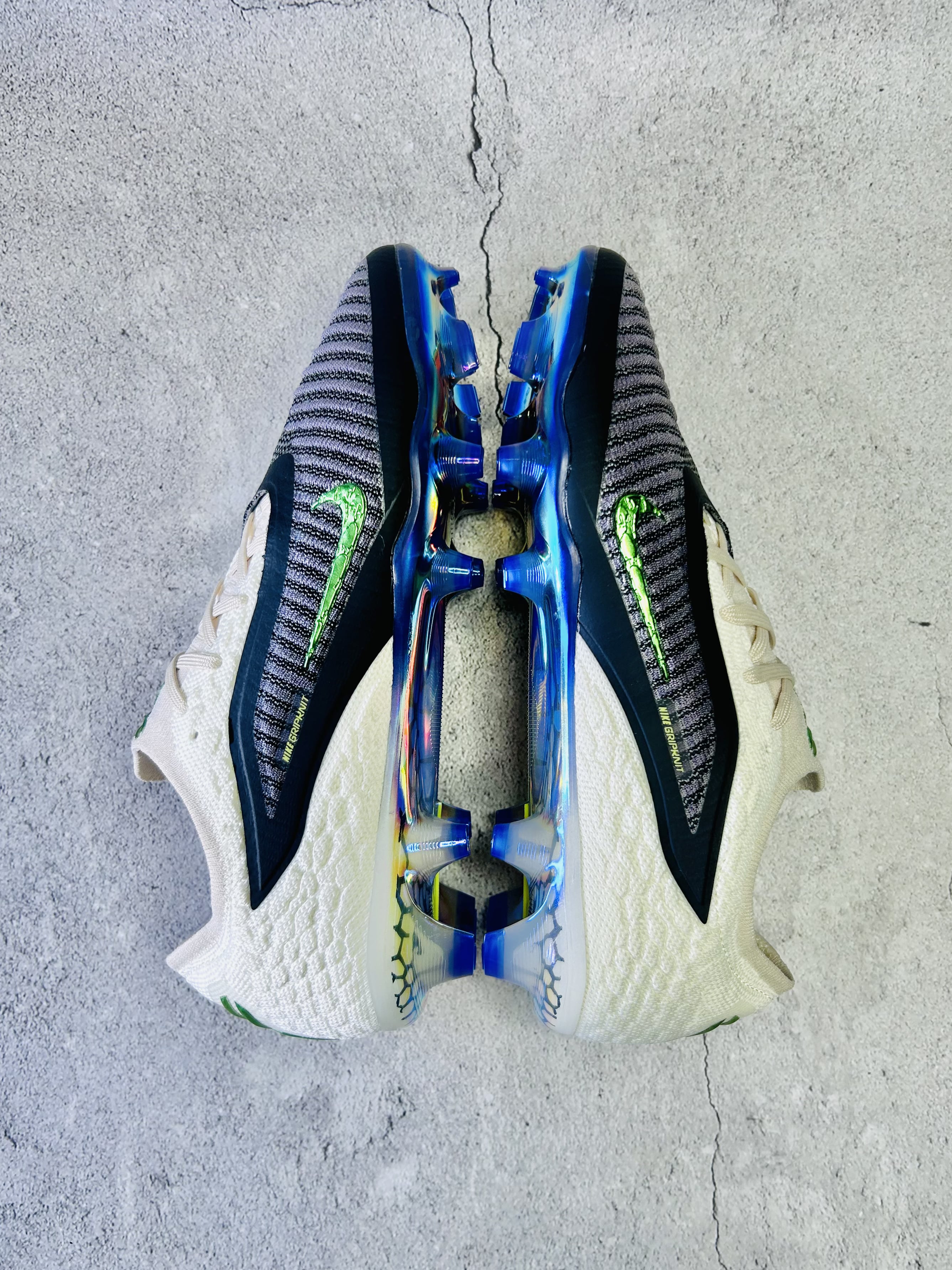 Phantom 6 Black Mamba Pack