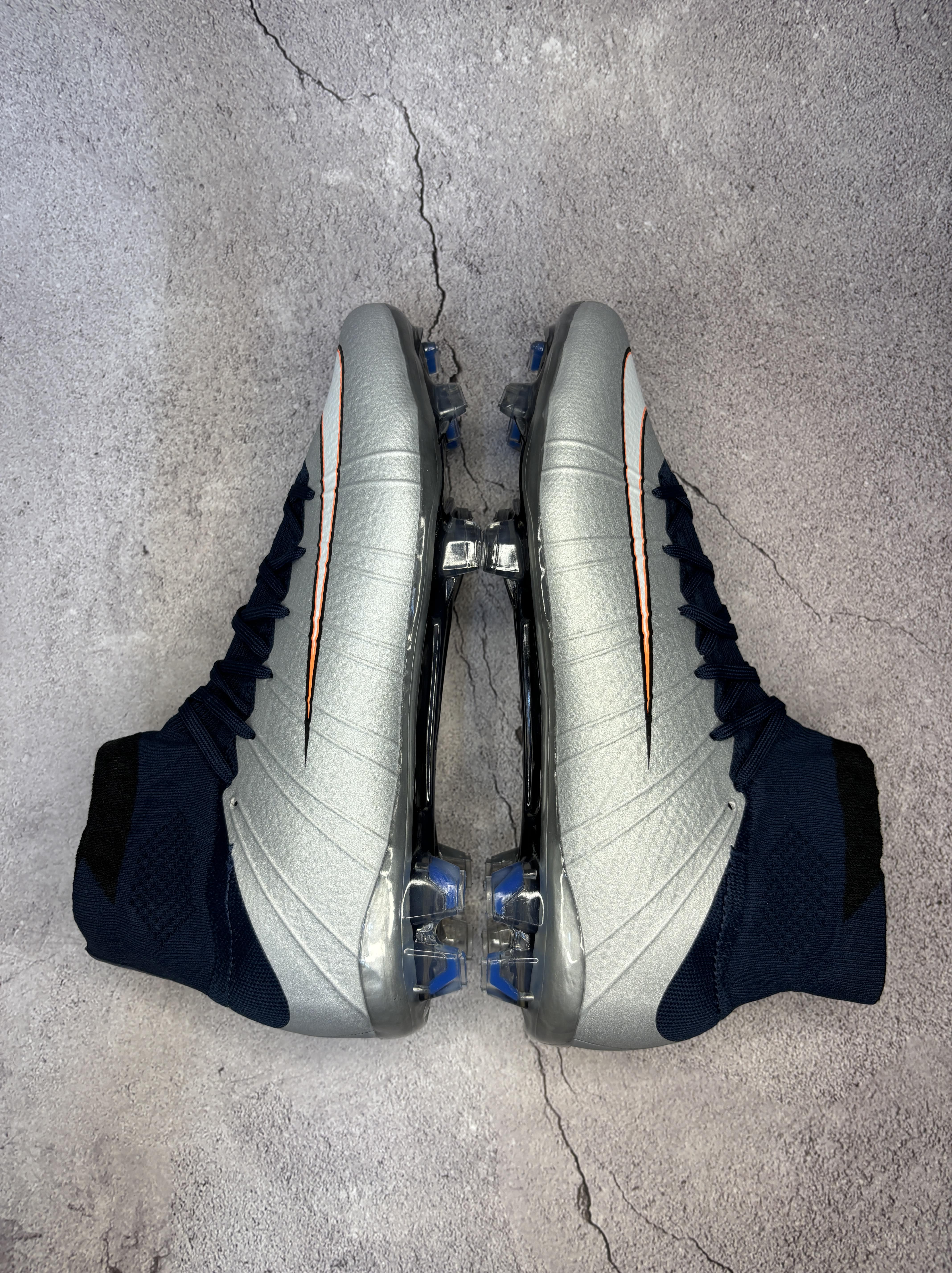 Mercurial Superfly 4 CR7 Grey