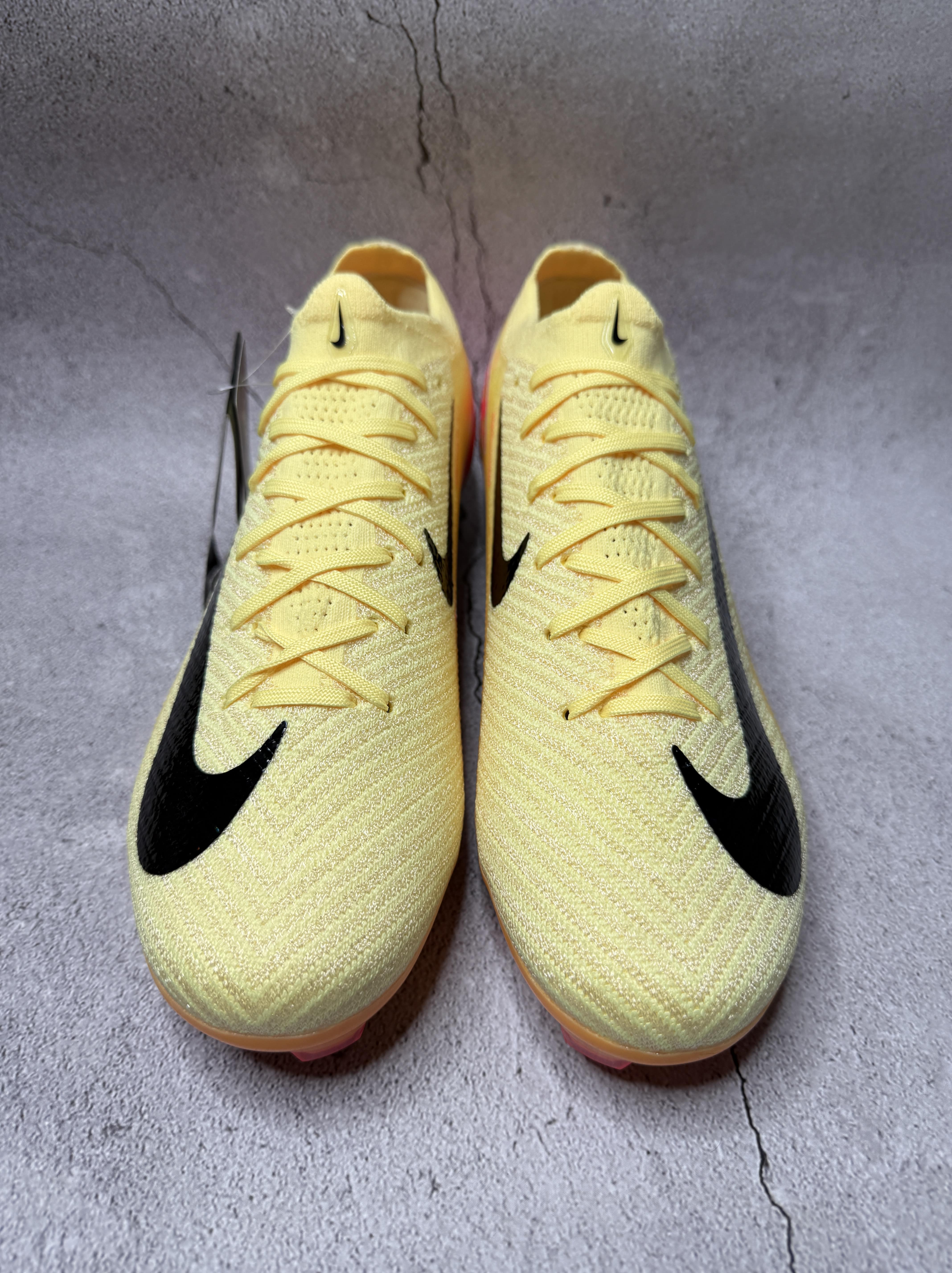Mercurial Vapor 16 KM Yellow Edition