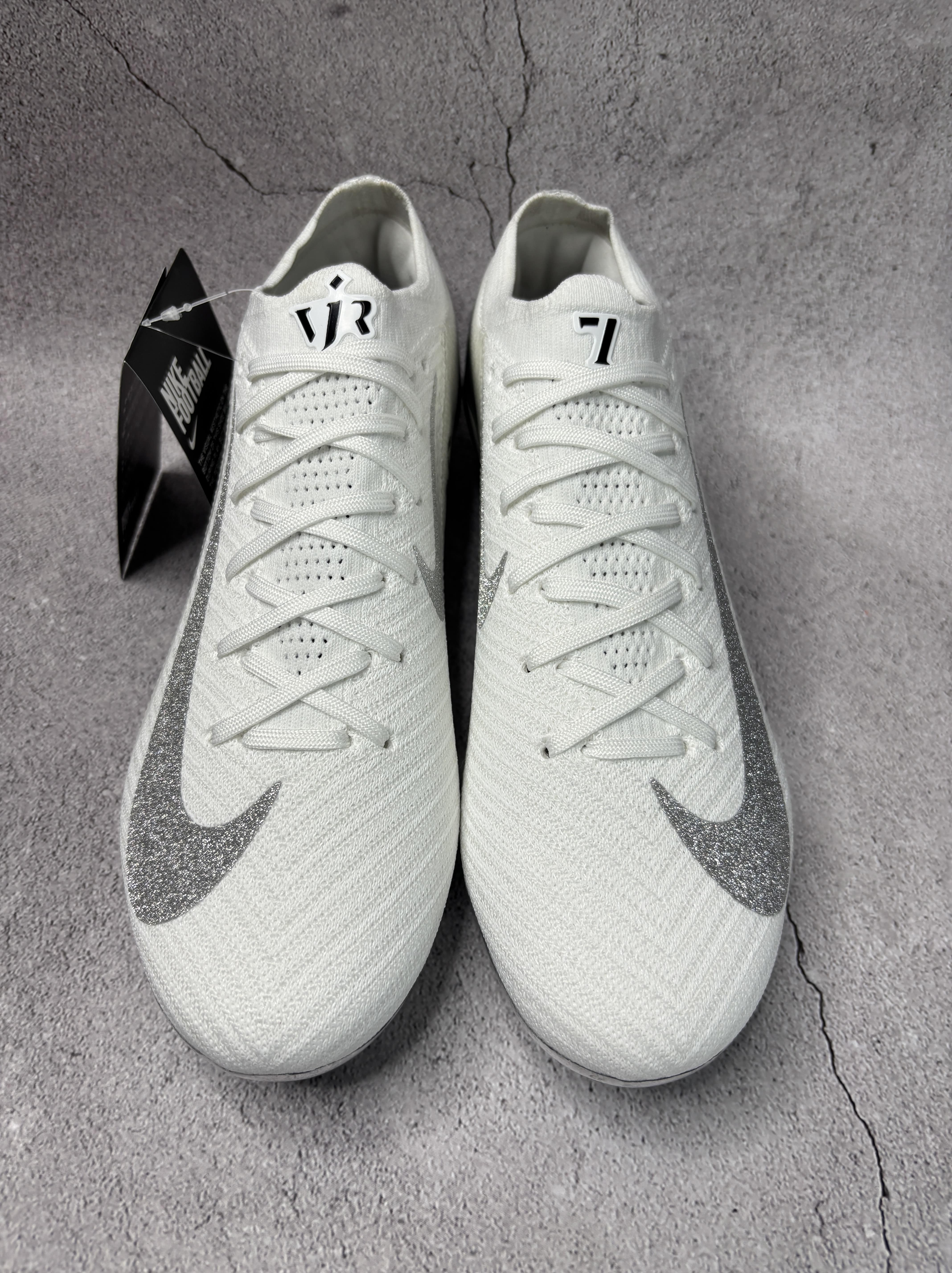Mercurial Vapor 16 Vini Balon dor Edition