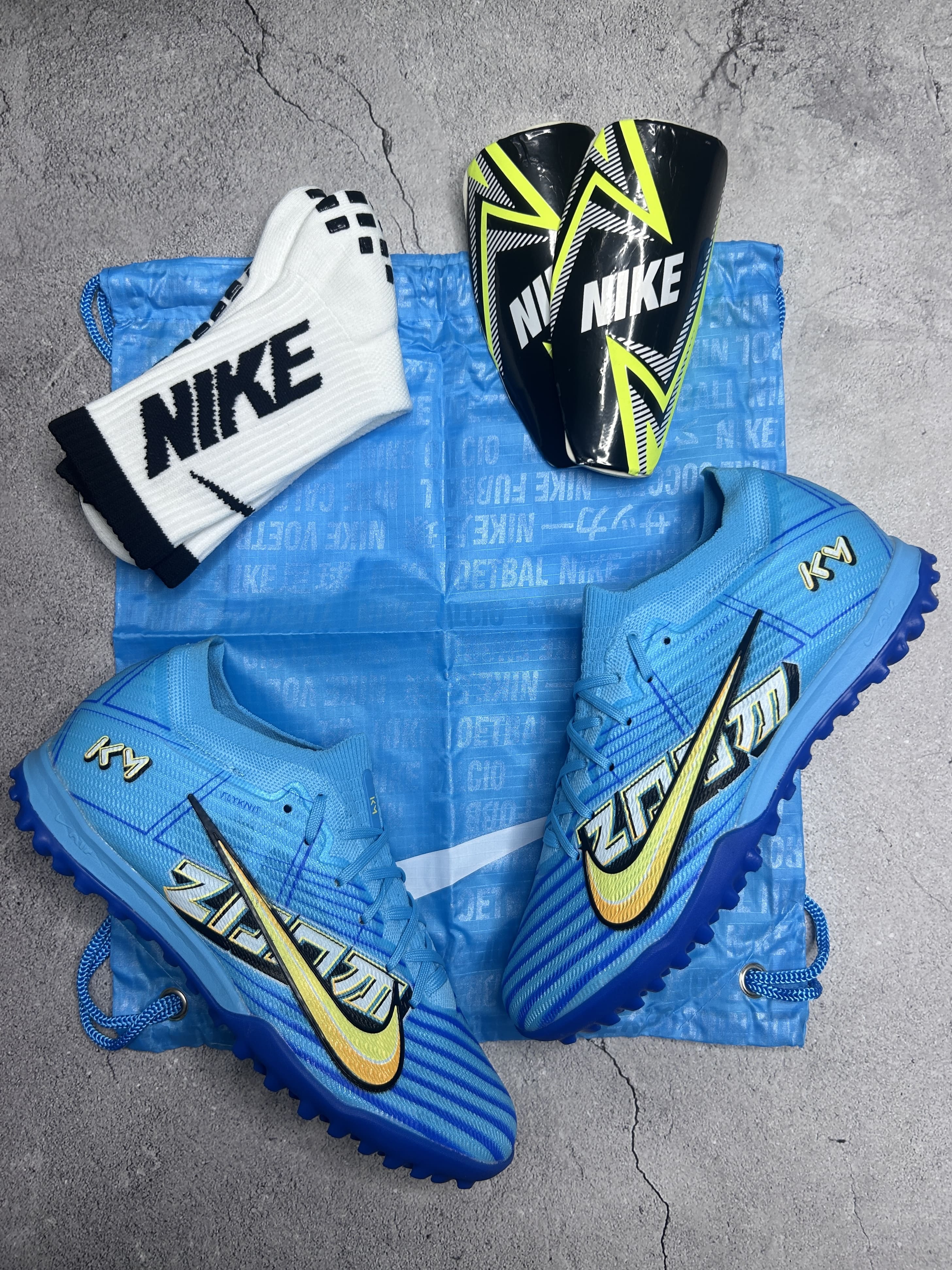 Vapor 15 KM Signature Pack TF X Accessories combo