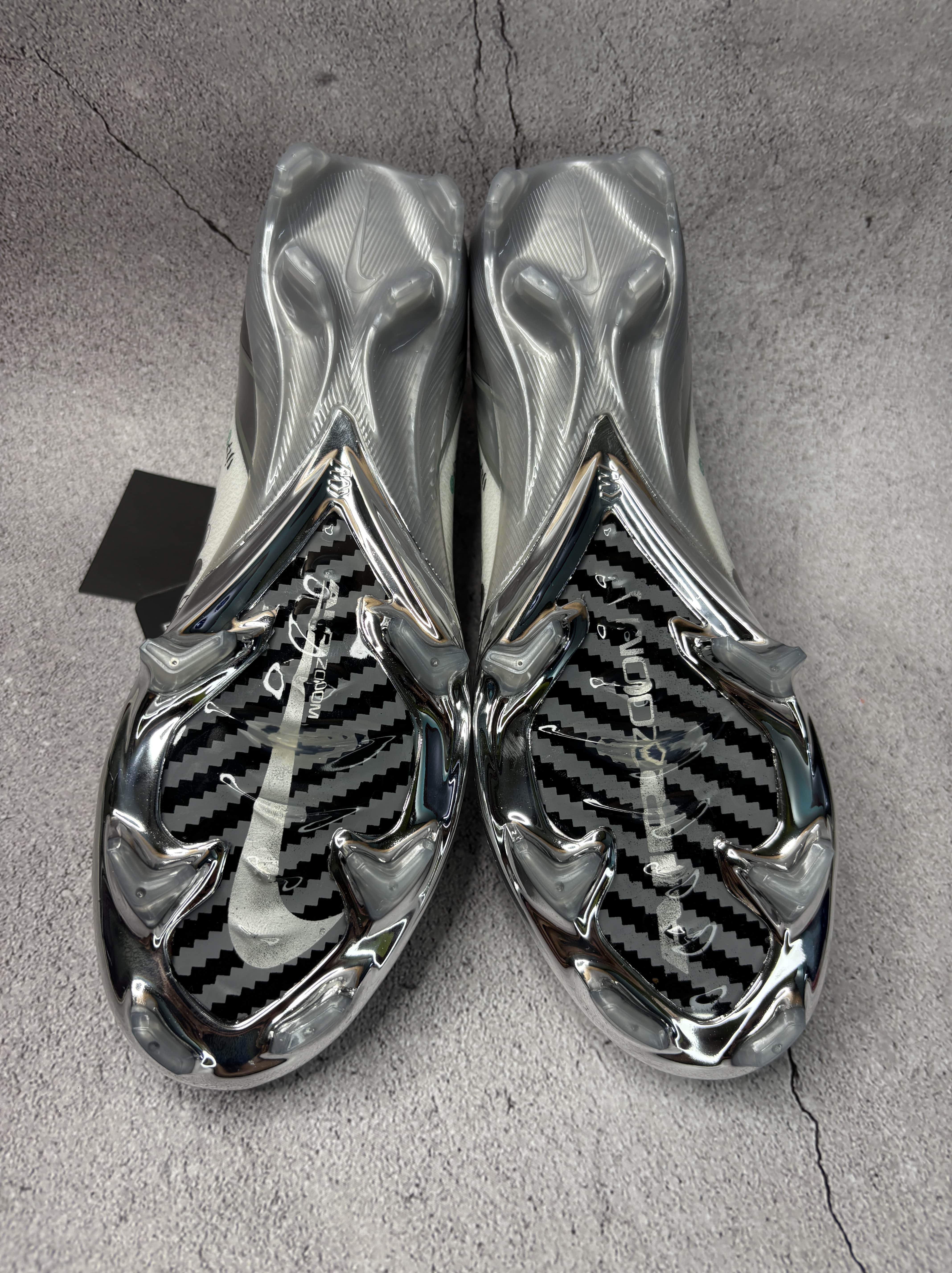 Mercurial Vapor 16 Vini Balon dor Edition