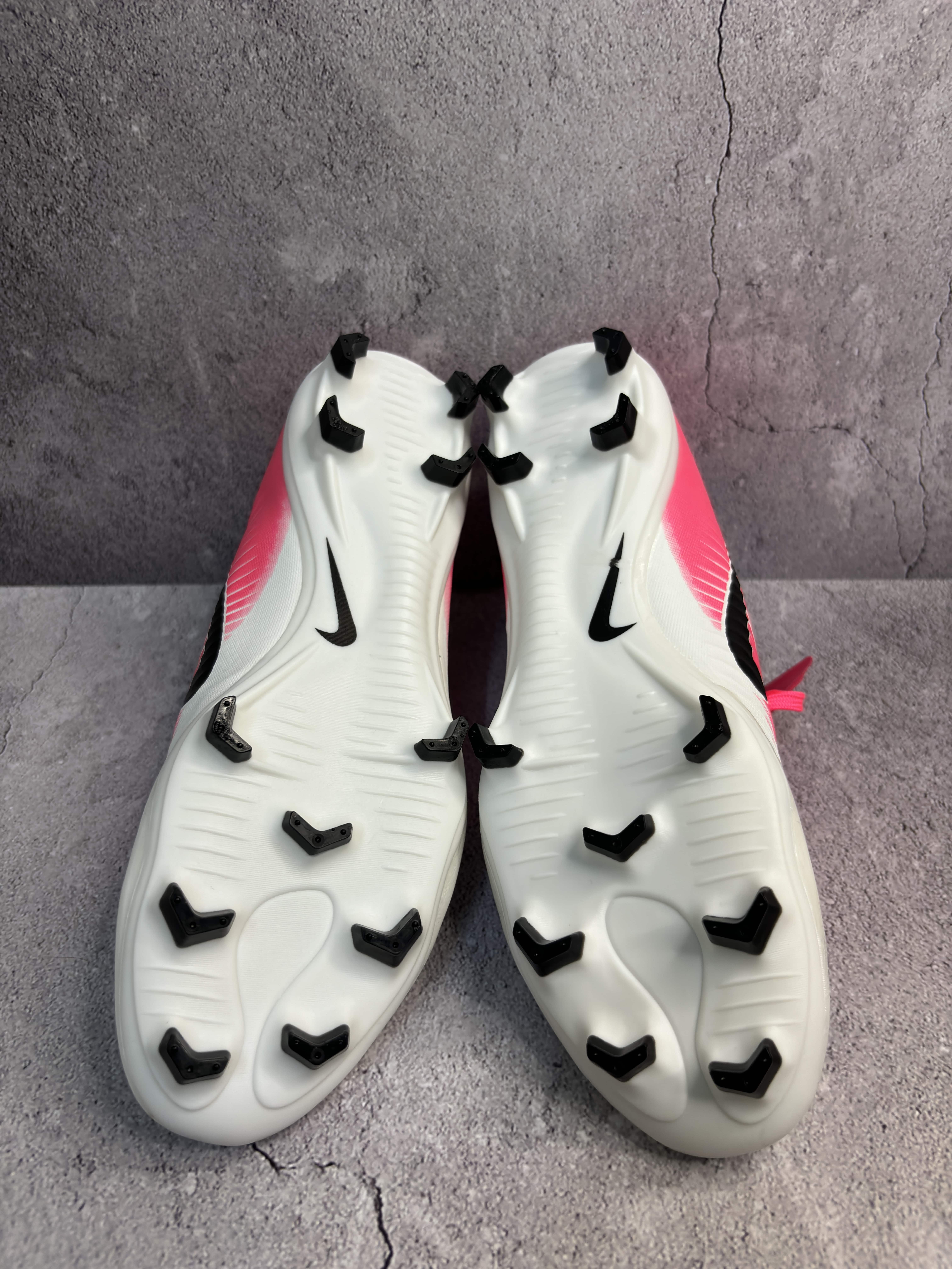 Mercurial Vapor 11 Racer Pink