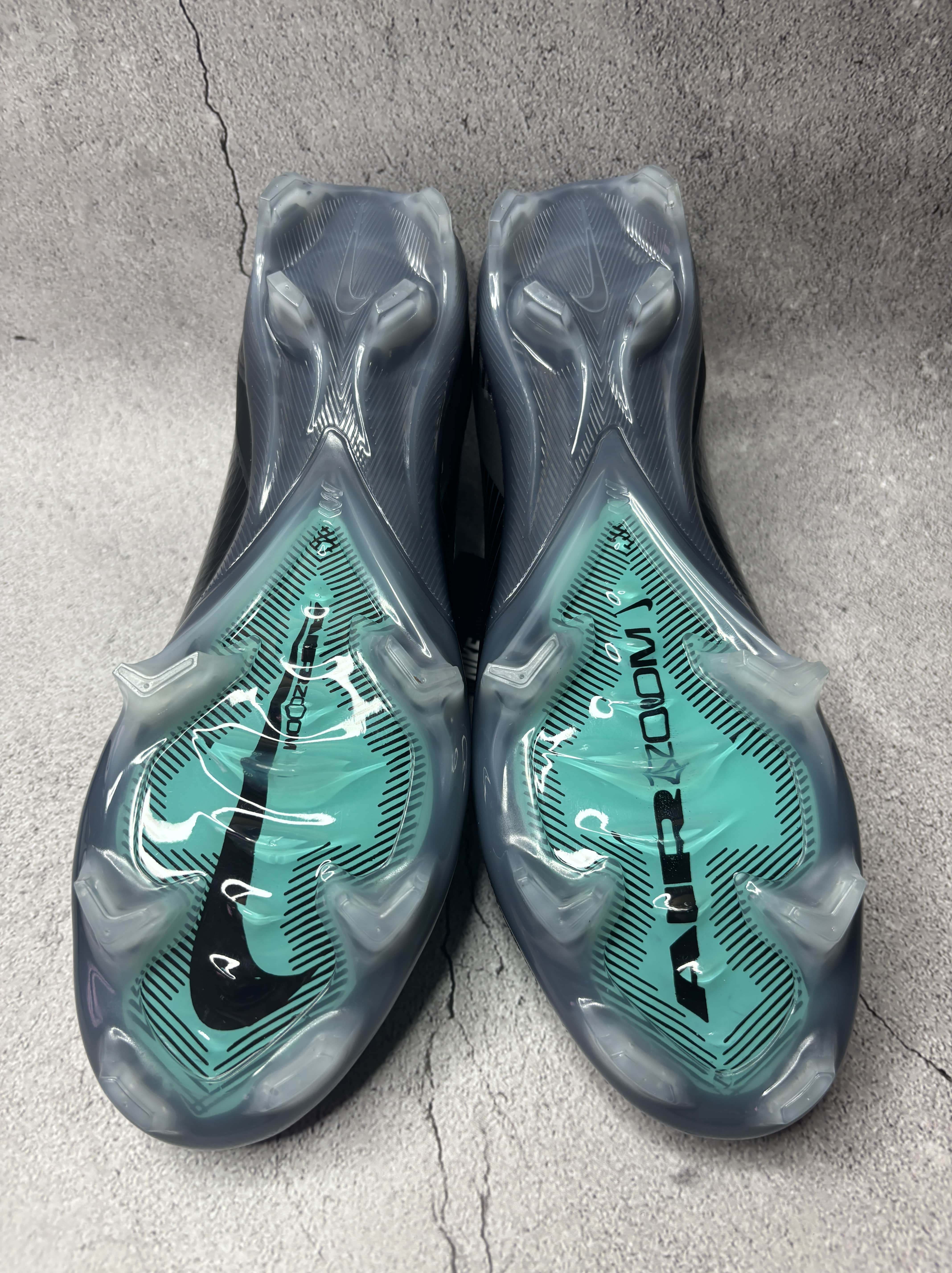 Mercurial Vapor 16 Black Custom Colourway