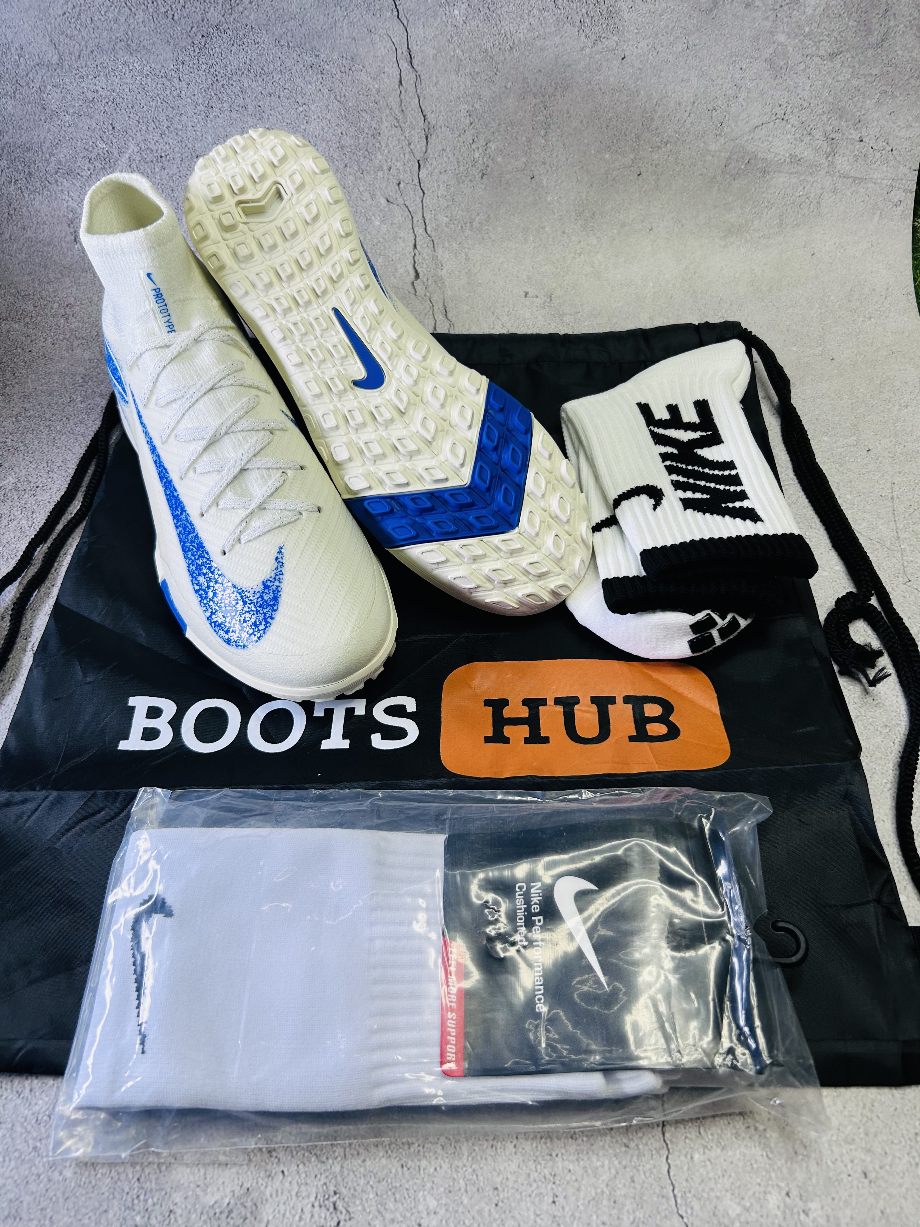 Mercurial Superfly 10 Prototype Pack TF x Socks & Sleeves Combo