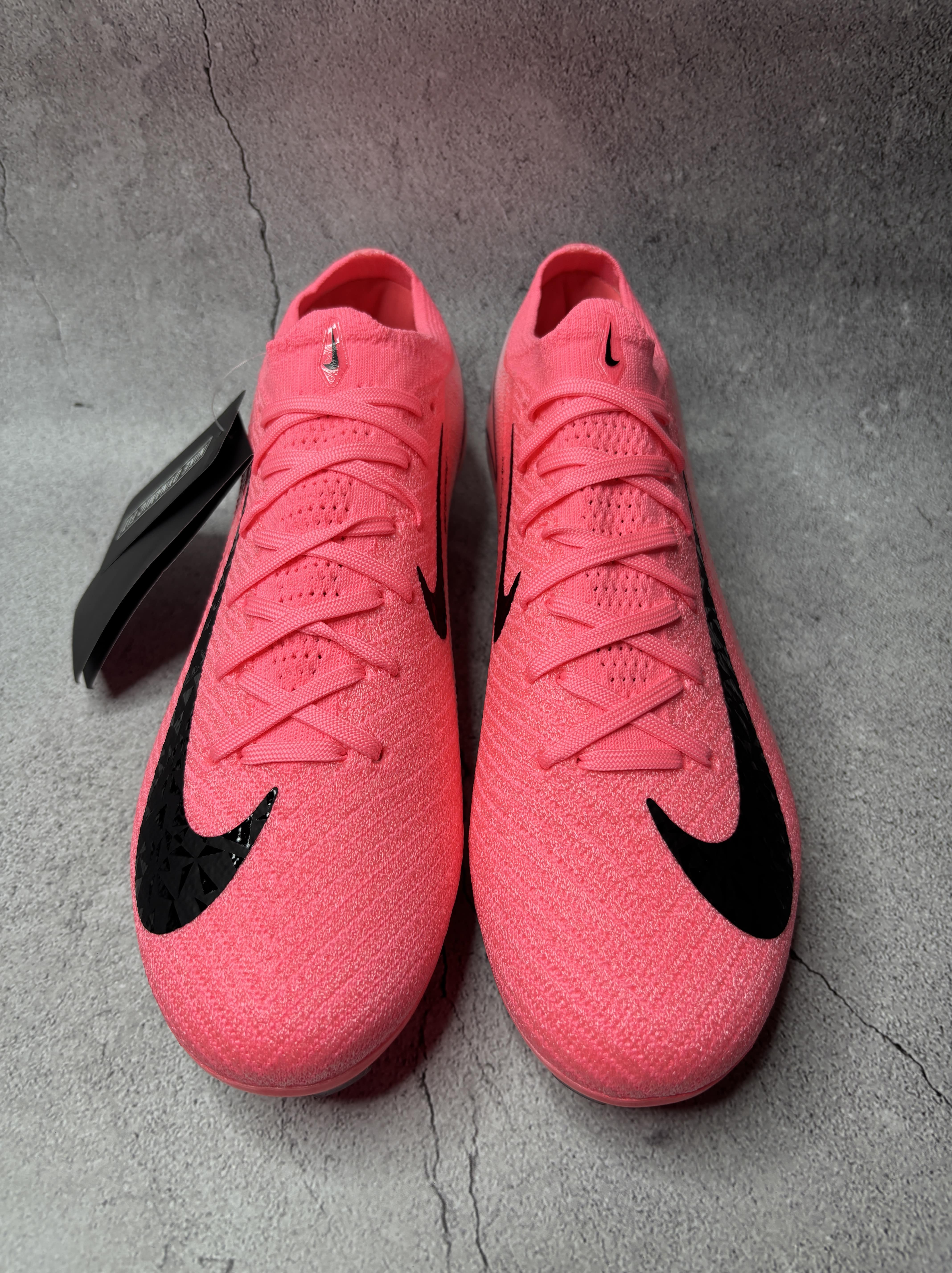 Mercurial Vapor 16 Light Pink Colourway