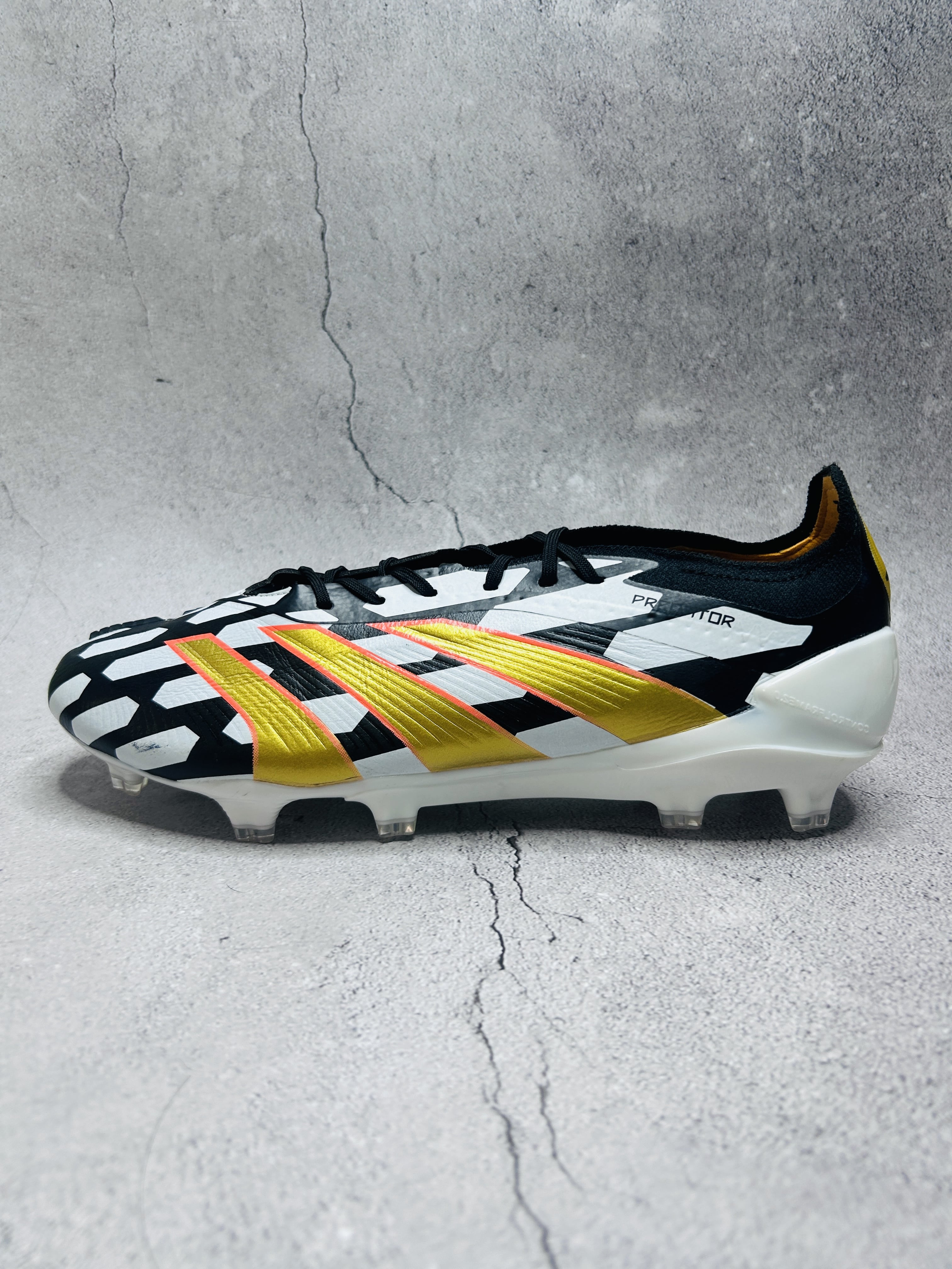 Predator 30 Zebra Laced