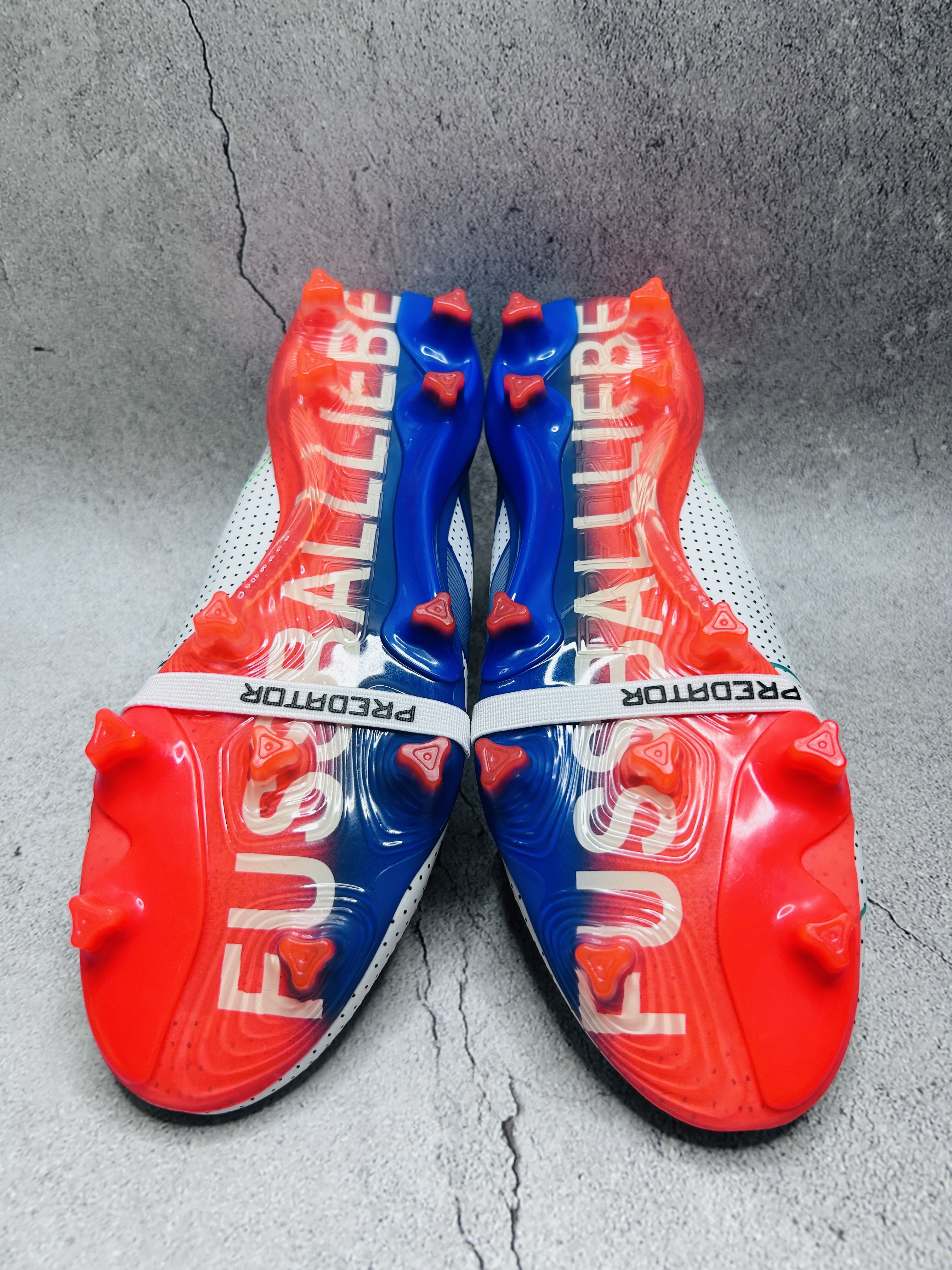 Predator 30 Fussballlebe