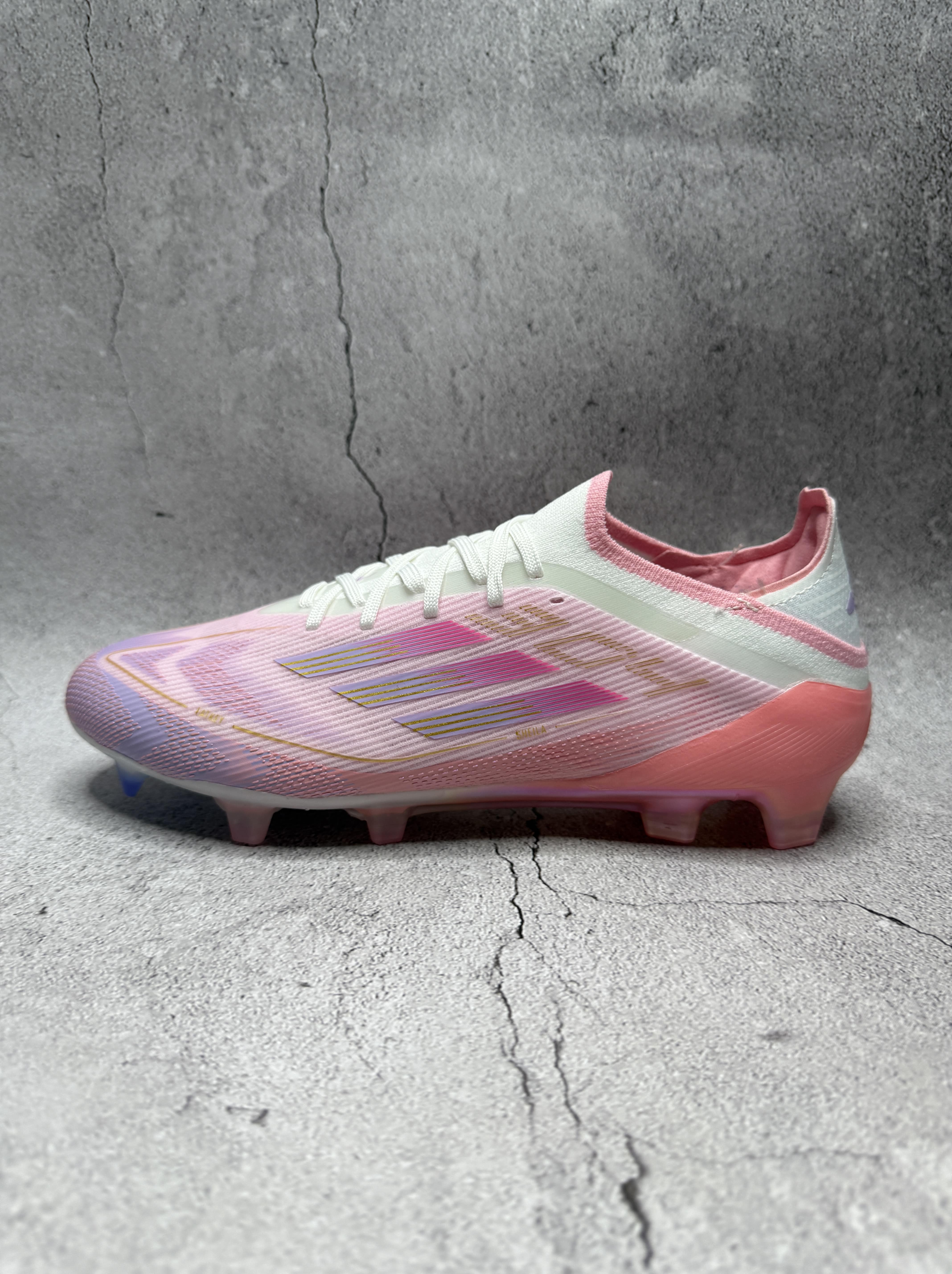 F50 LY 304 Laced