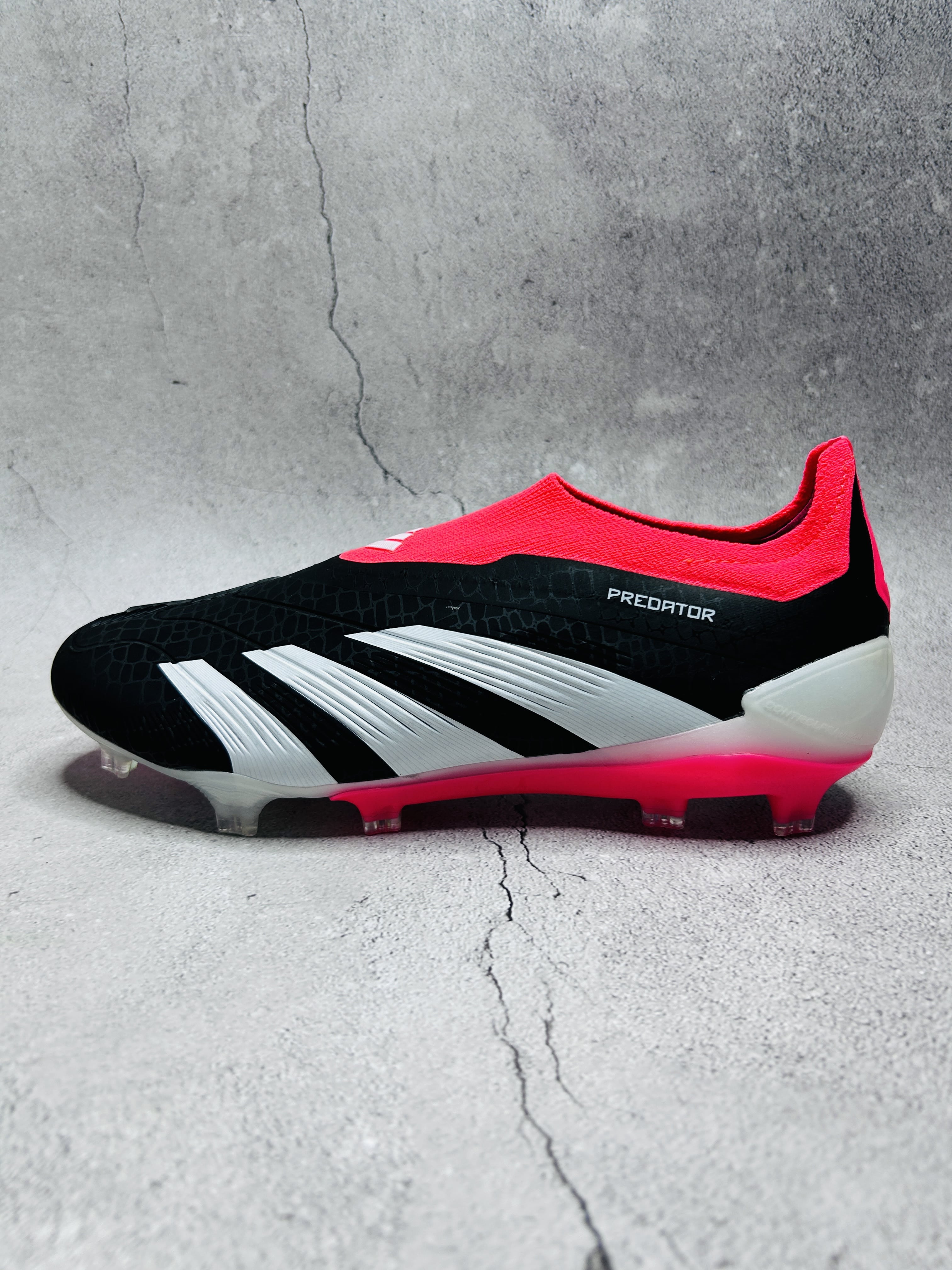 Predator 30 Blackpink Colourway Laceless