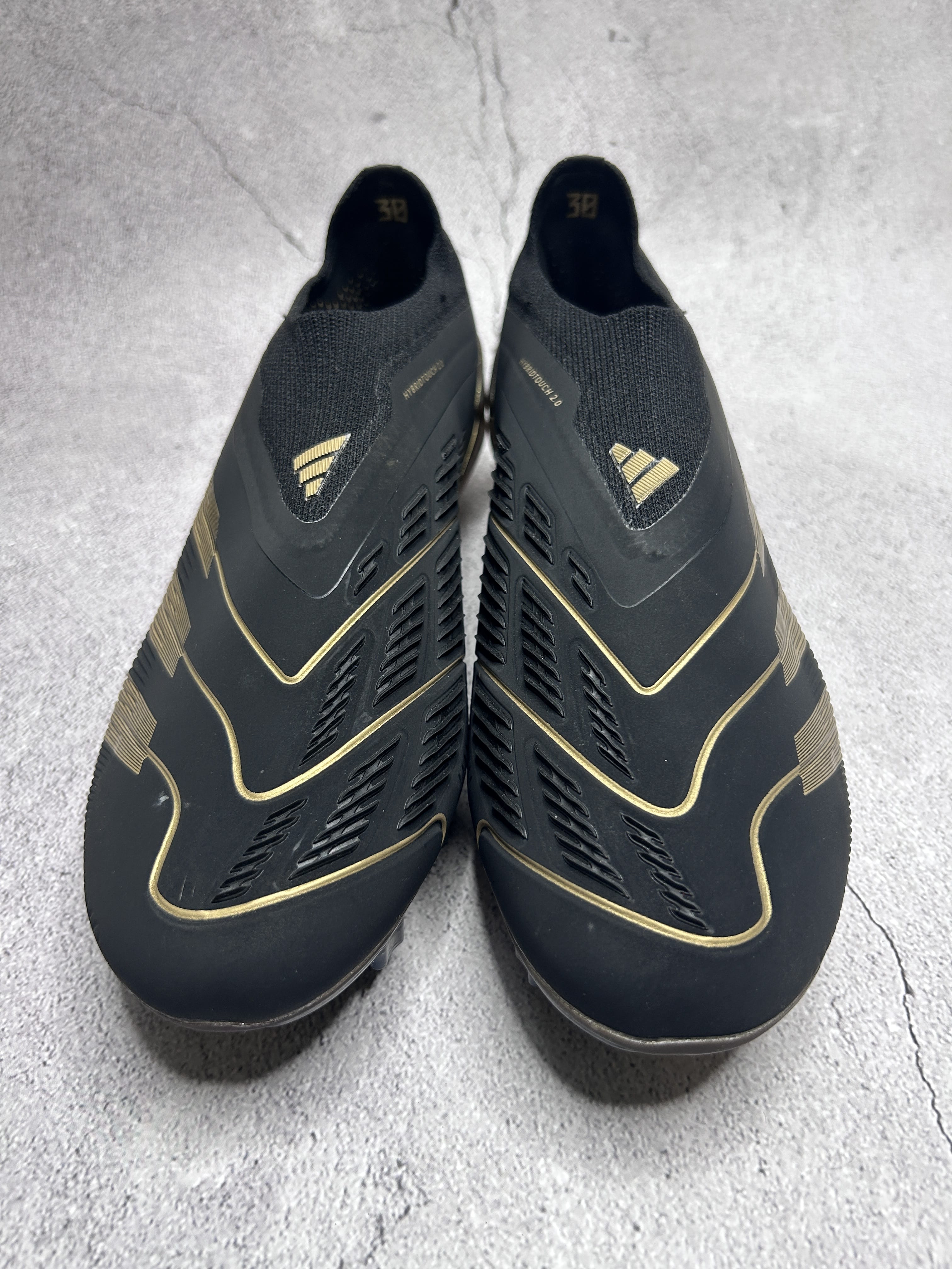 Predator 30 Belligold Laceless