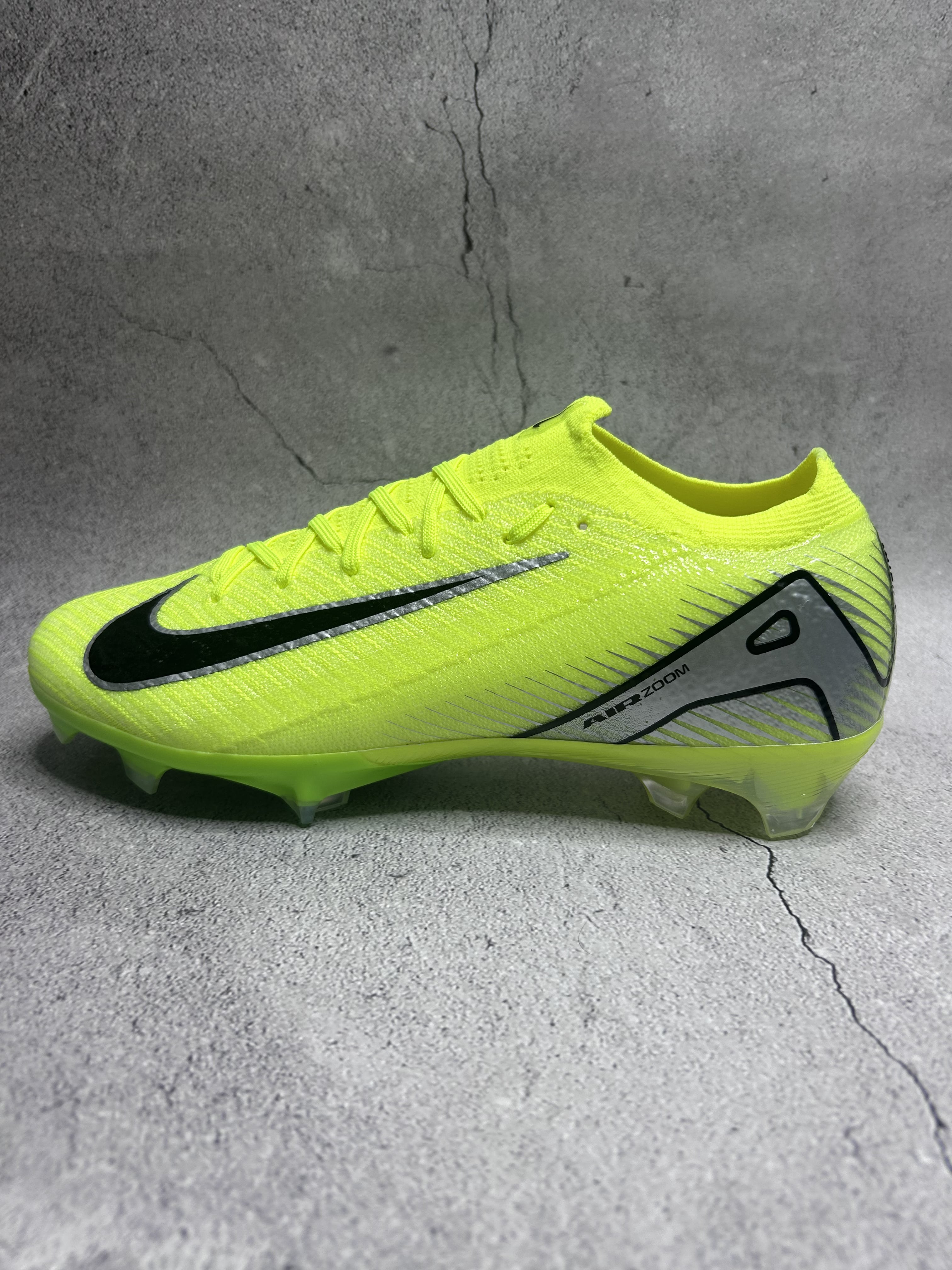 Mercurial vapor 16 Mad Voltage