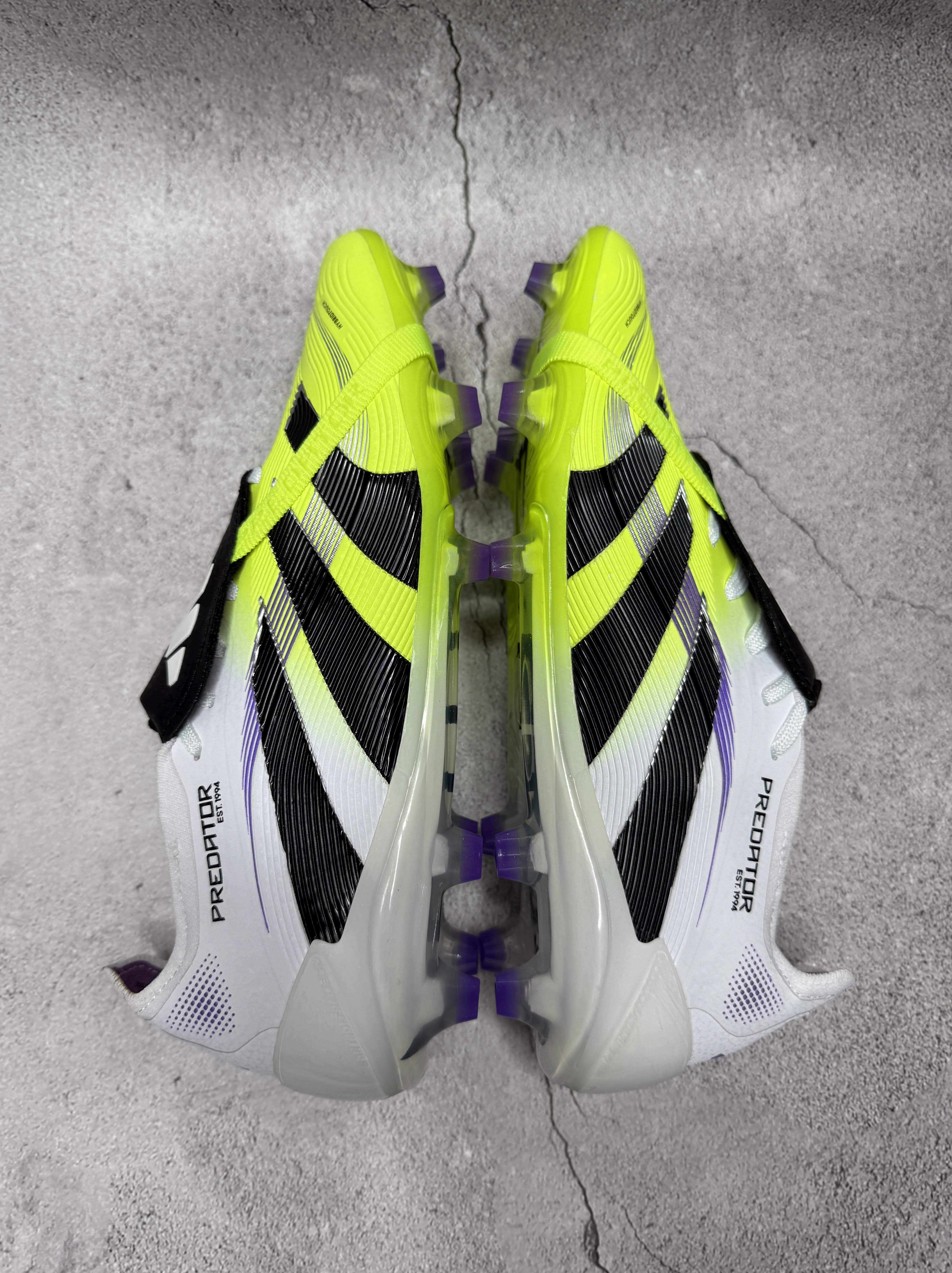 Predator 30 Radiant Blaze
