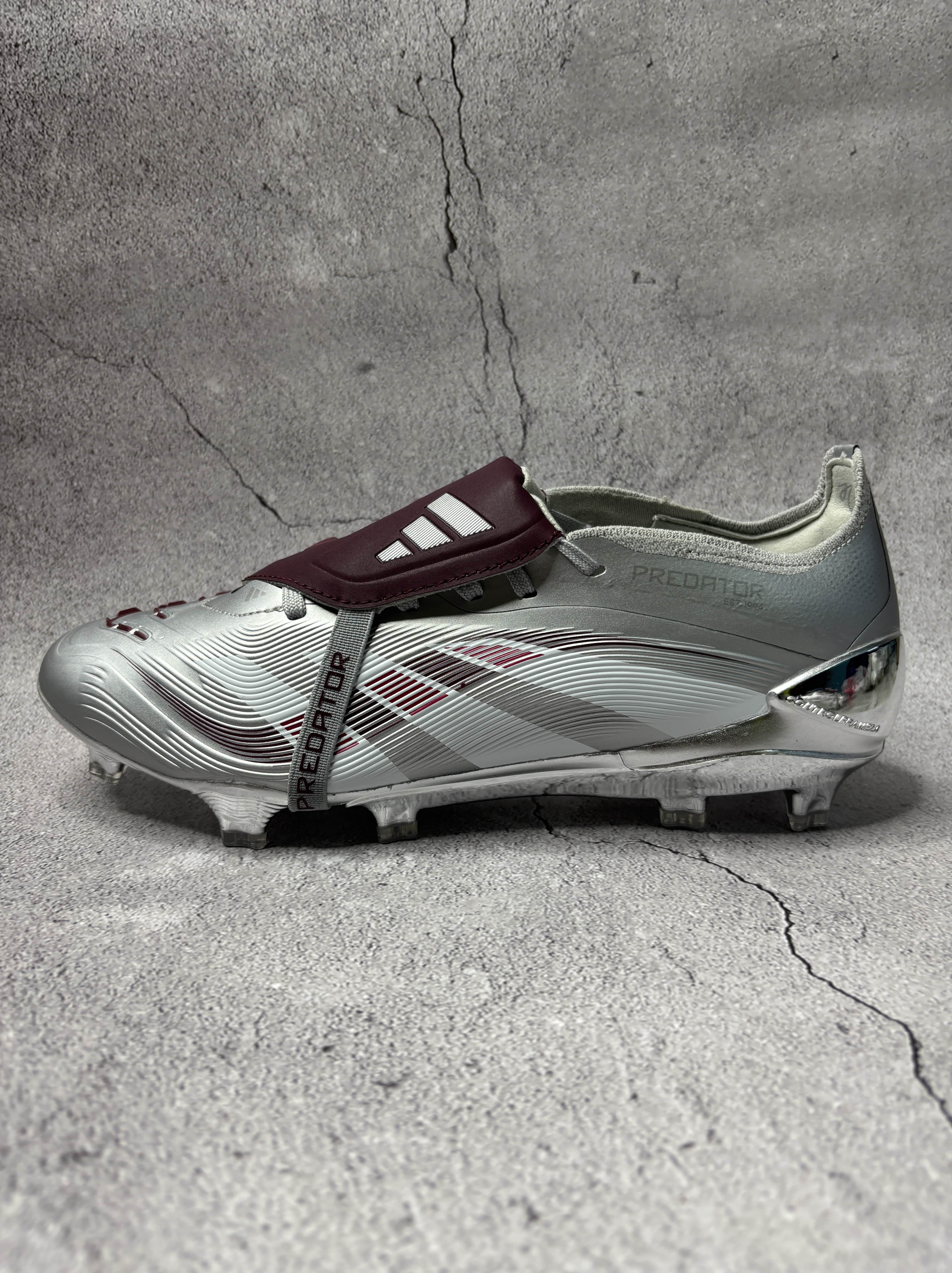 Predator 30 Chrome Dream