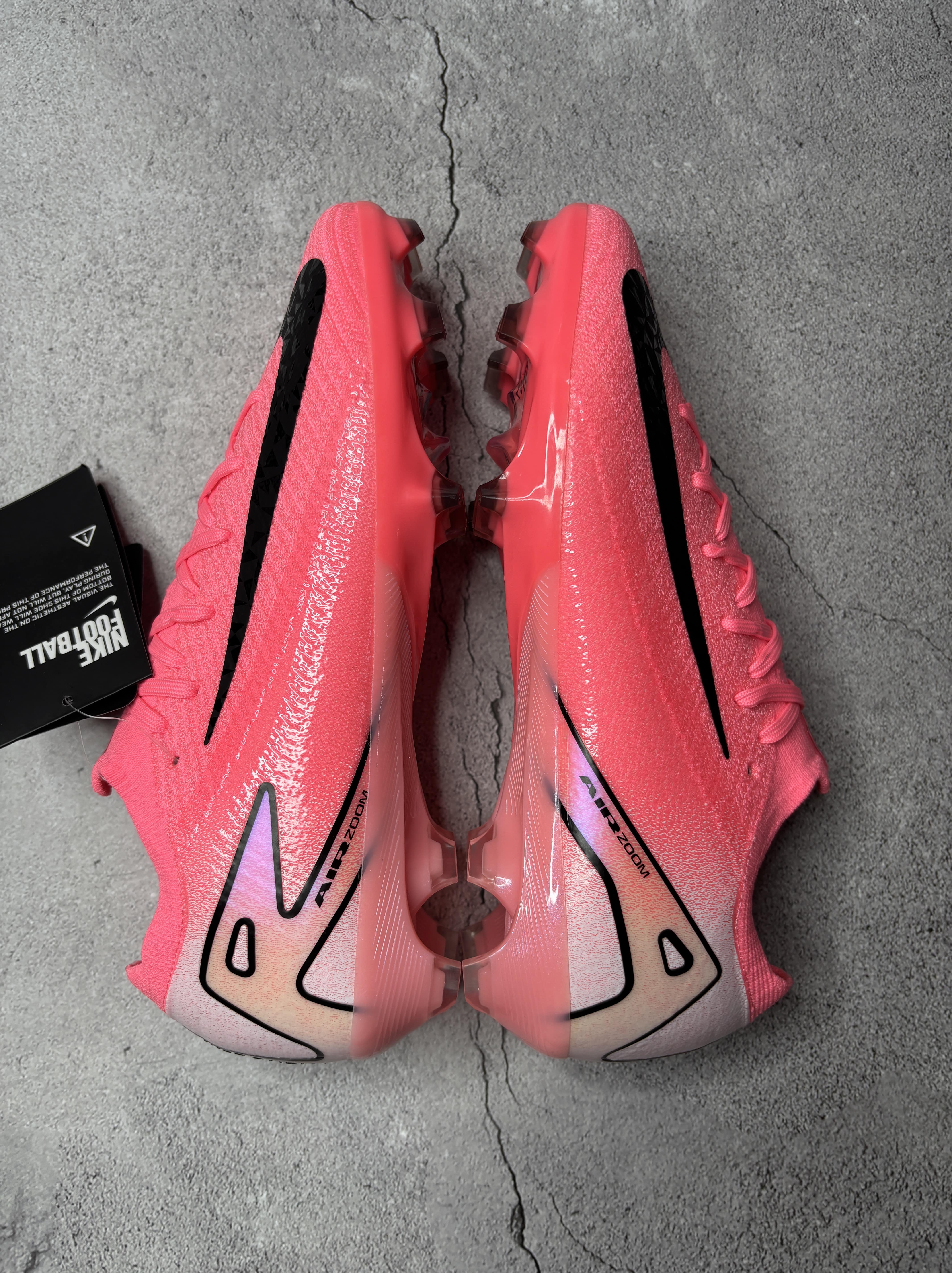 Mercurial Vapor 16 Light Pink Colourway