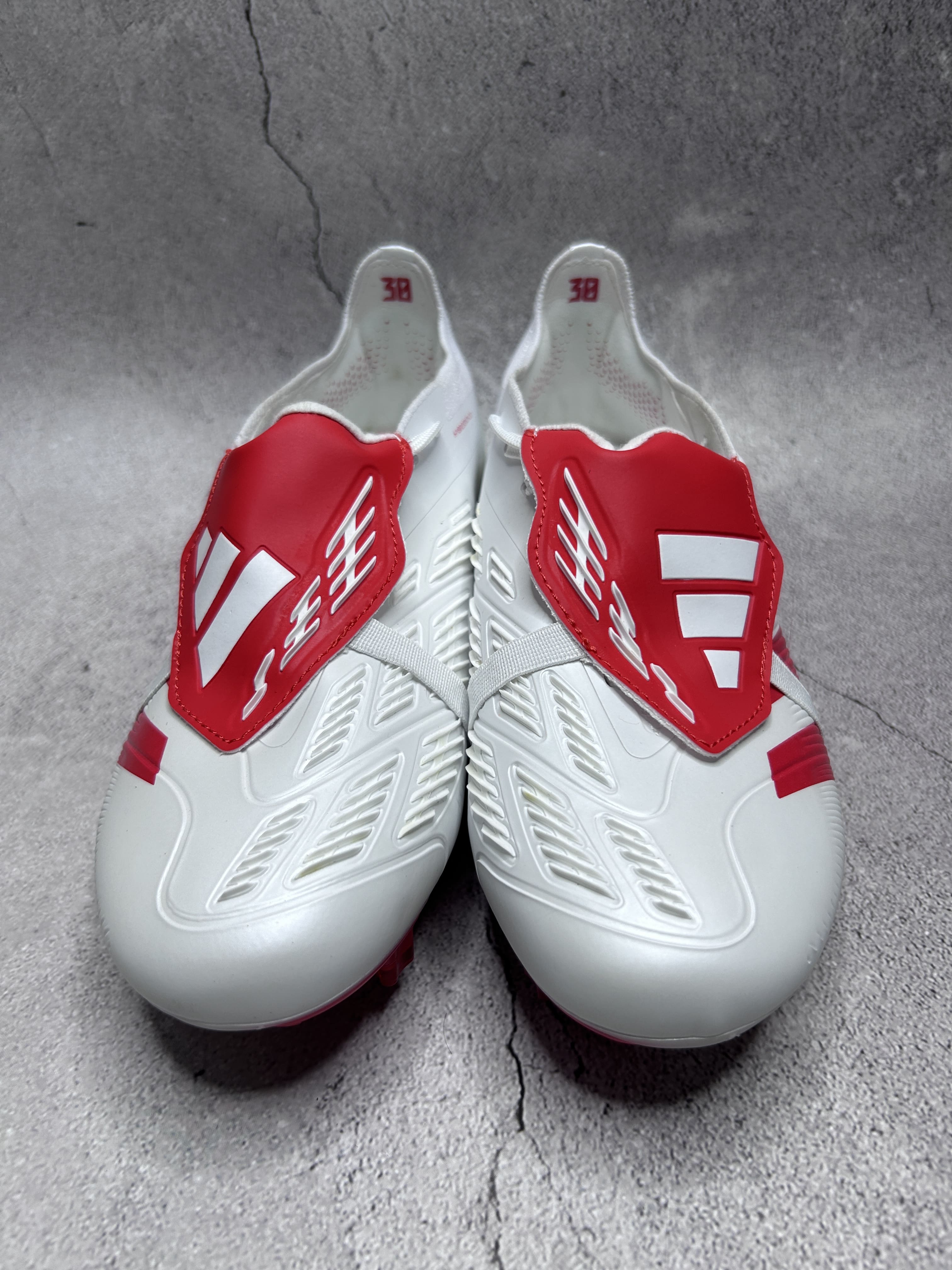 Predator 24 Purestrike