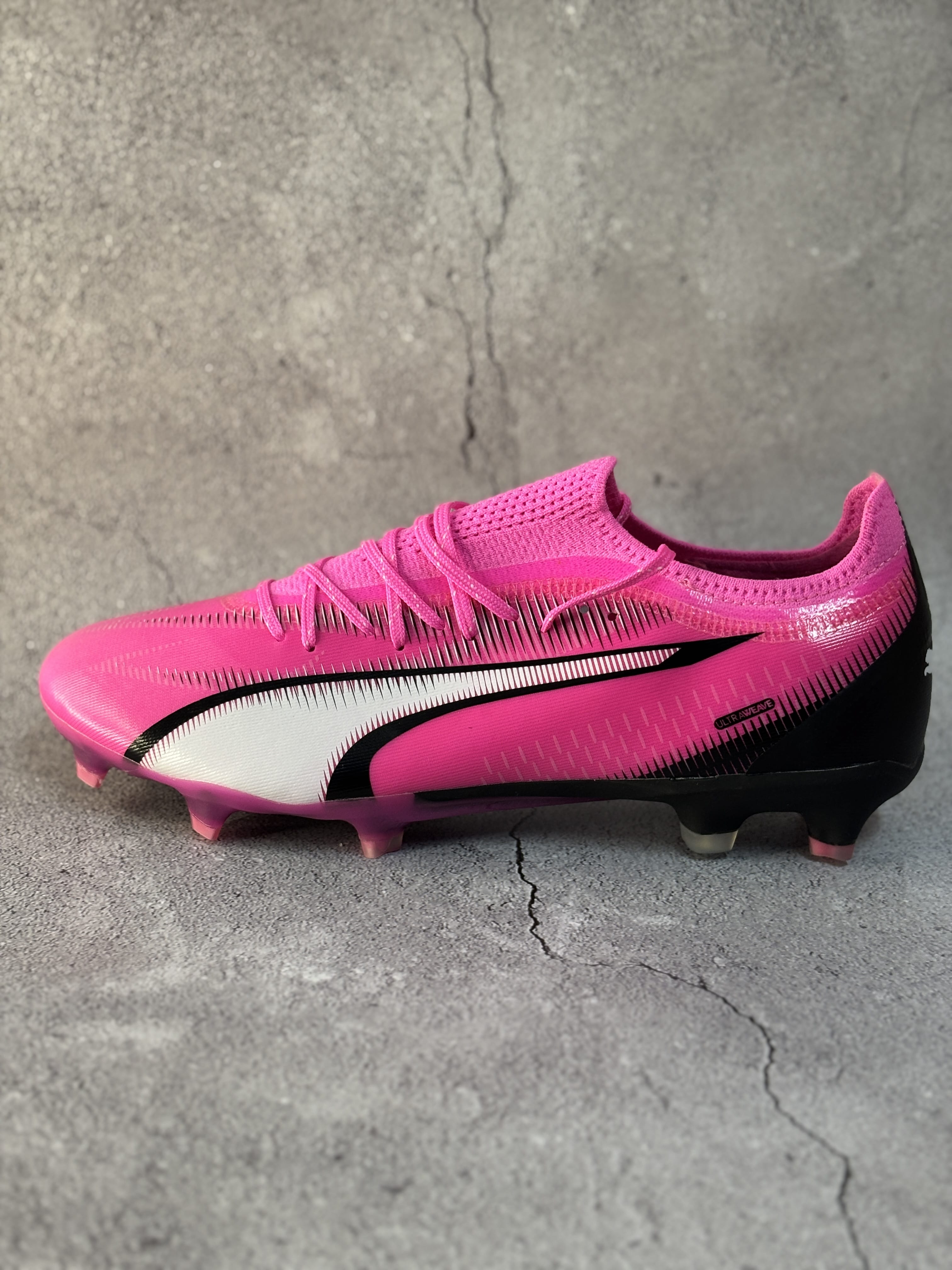 Ultra ultimate vibrant pink