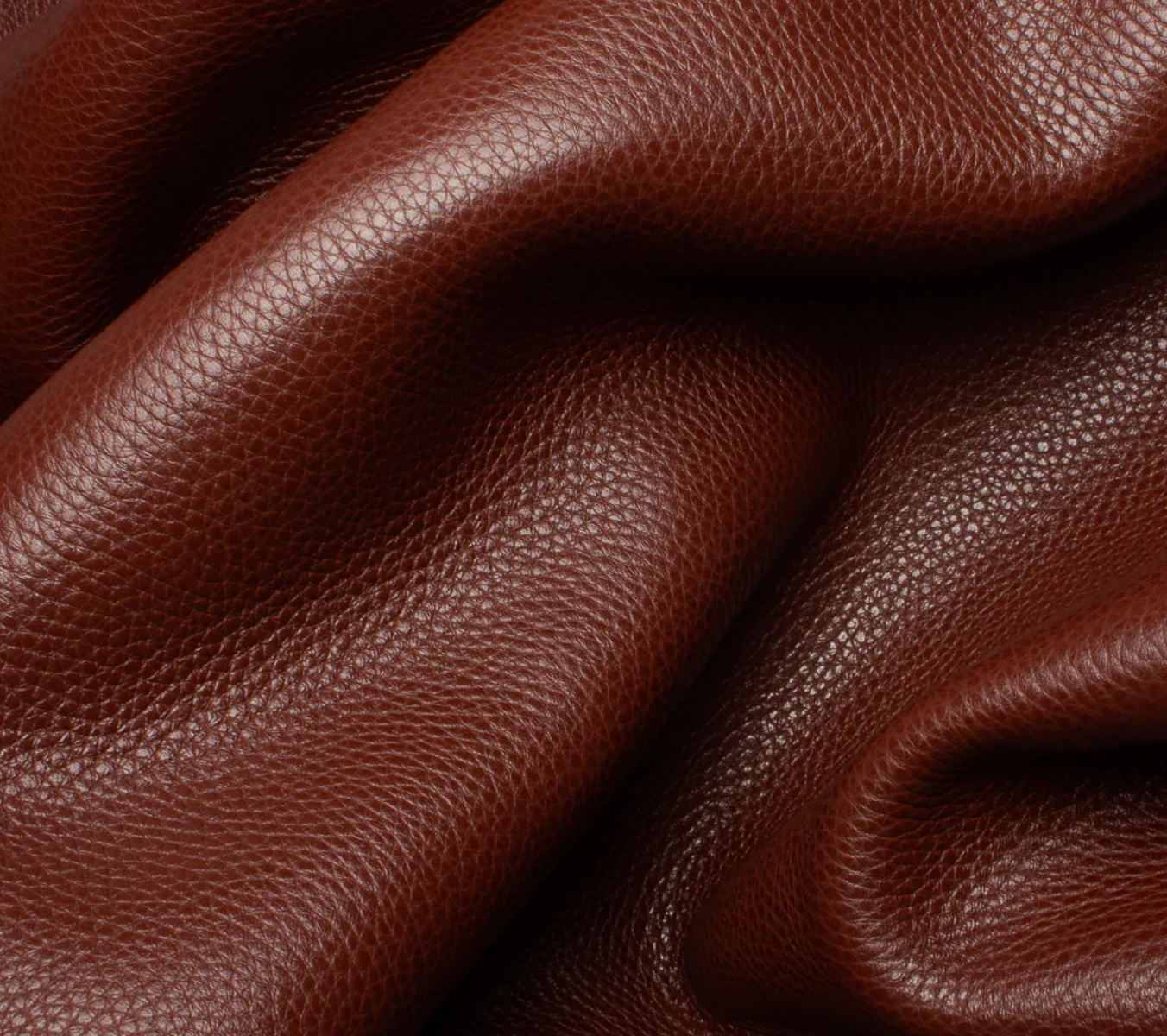 Papaya Orange Structured Leather with Semi-Gloss Finish (1.8–2.0 mm)