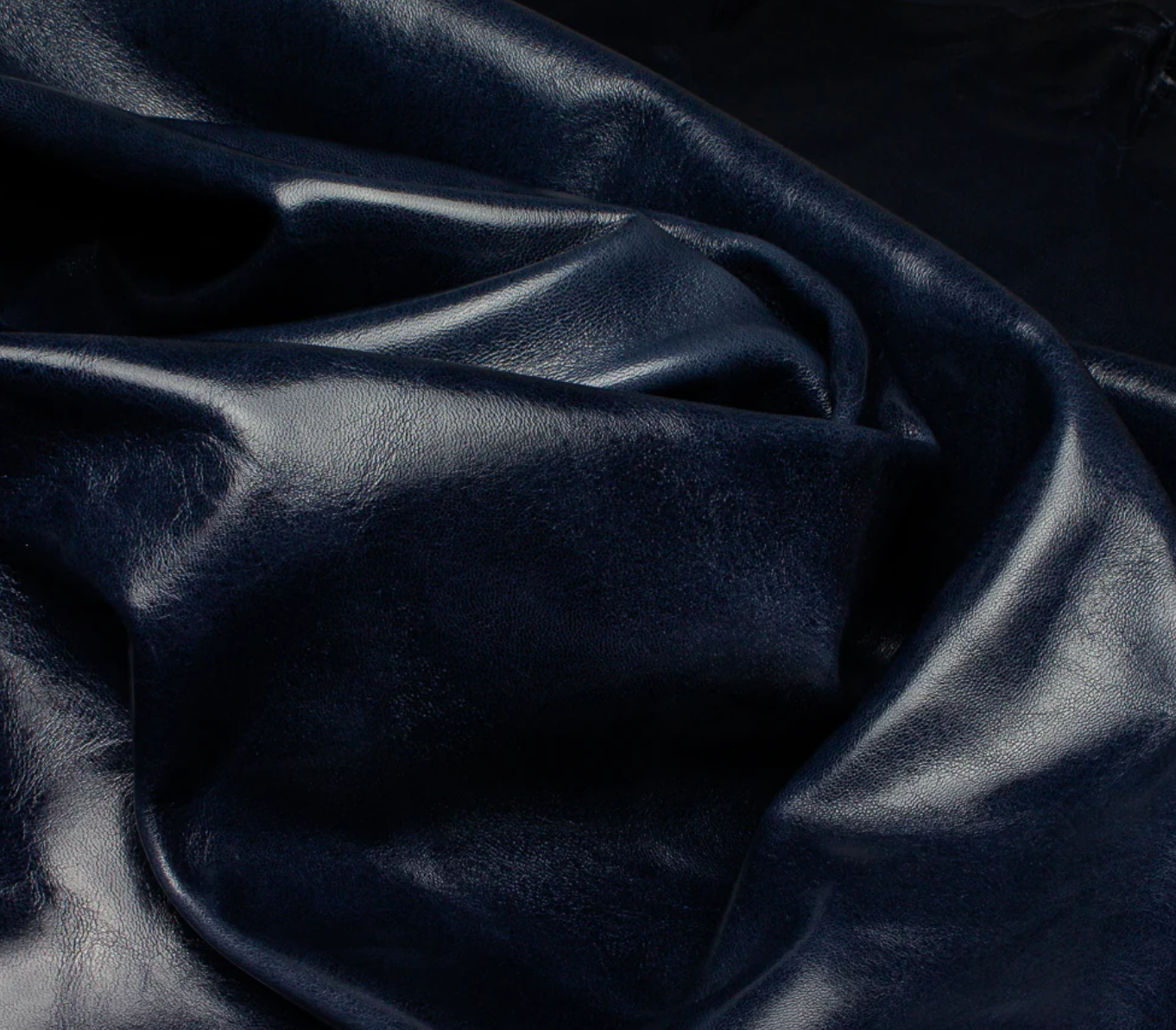 Dark Navy Goat Leather with Vintage Finish (0.8–1.0 mm)