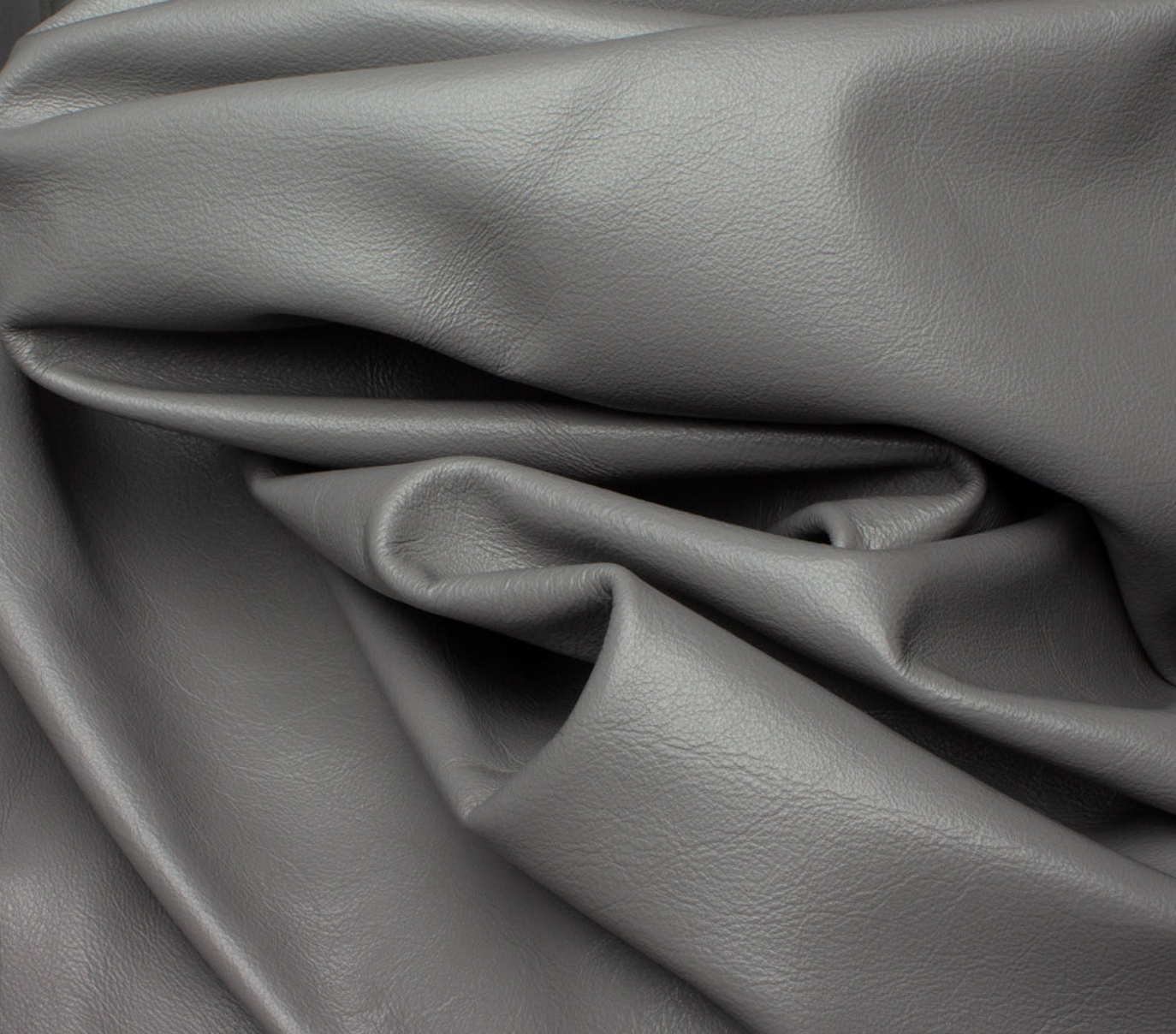 Dove Grey Nappa Leather with Satin Matte Finish (0.9–1.1 mm)