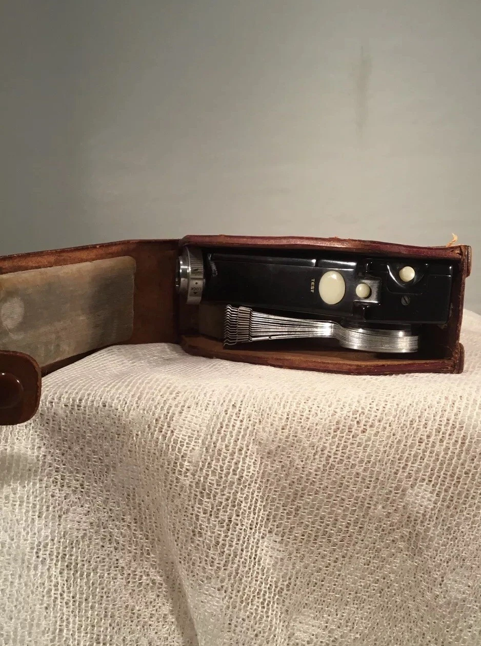 Canon Flash Unit Model V