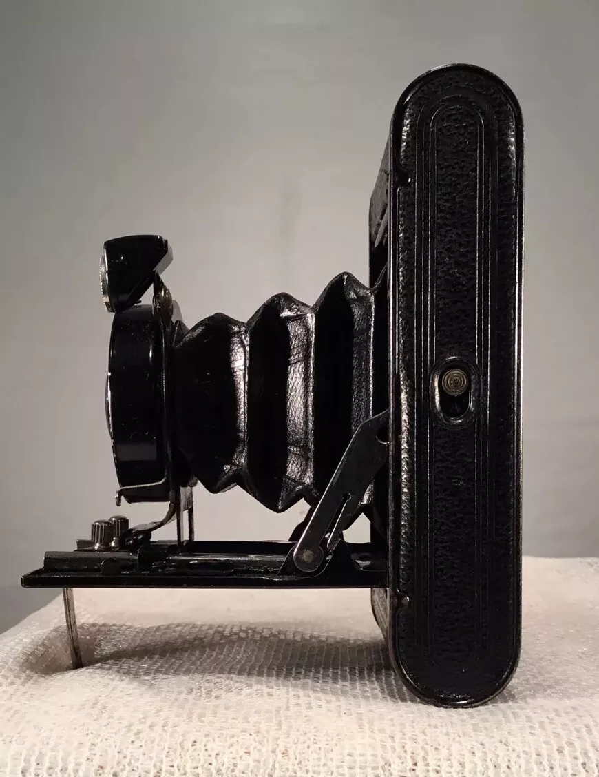 Vintage Zeiss Ikon Ikonette Folding Camera w/Frontar 1:9 f=8cm Lens