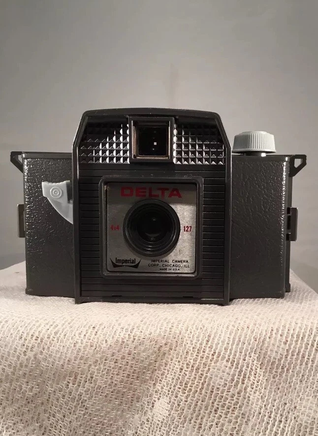 Vintage Imperial Delta 127 Camera w/Original Box & Instructions