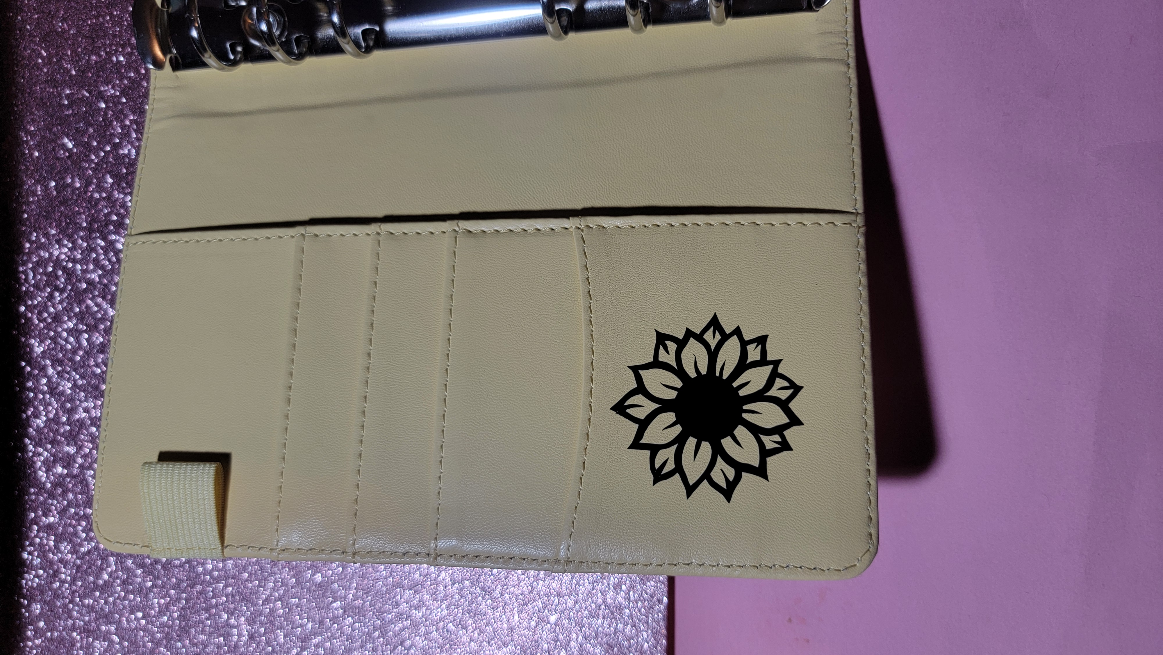 Sunflower Bee A6 Yellow binder