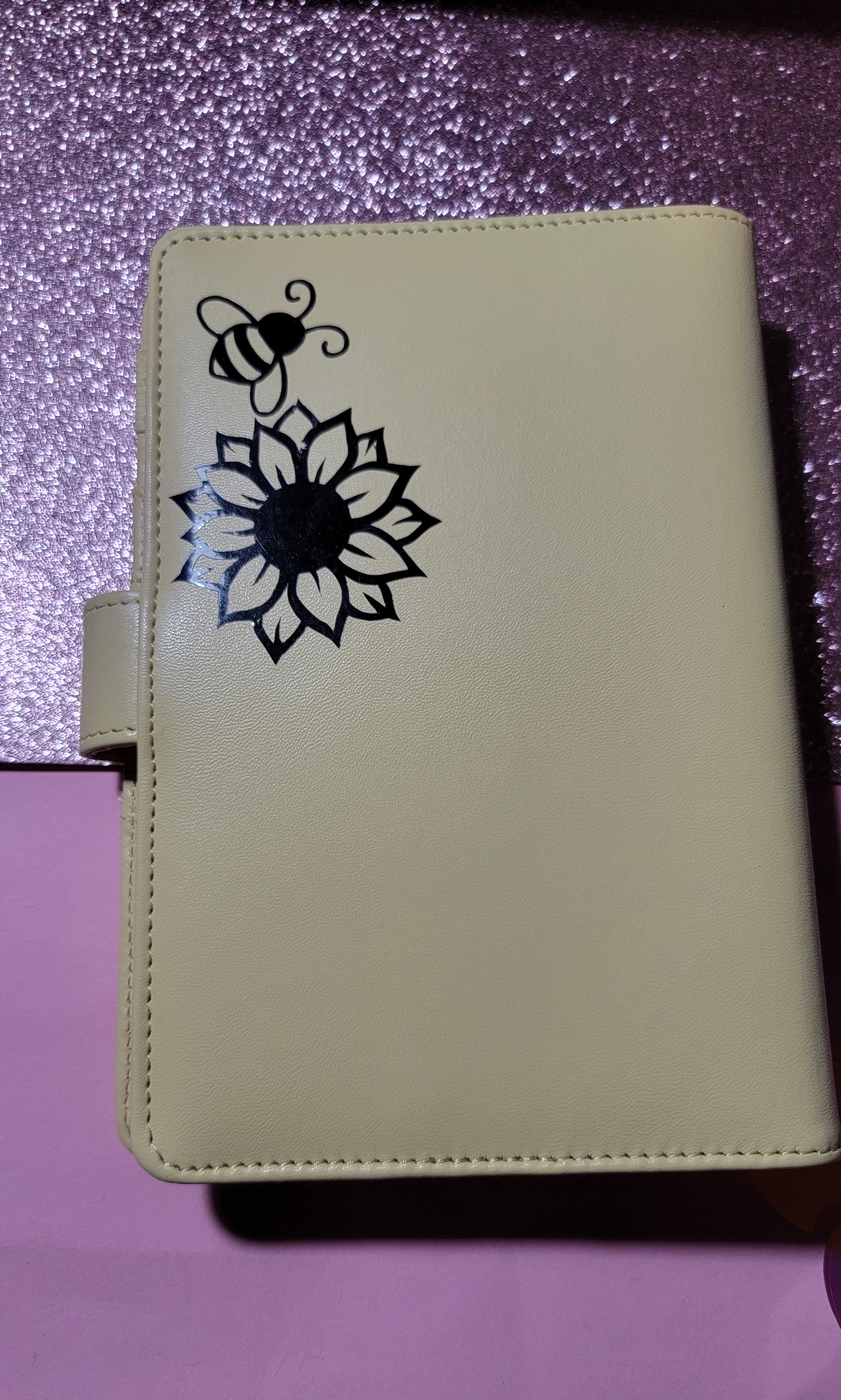 Sunflower Bee A6 Yellow binder